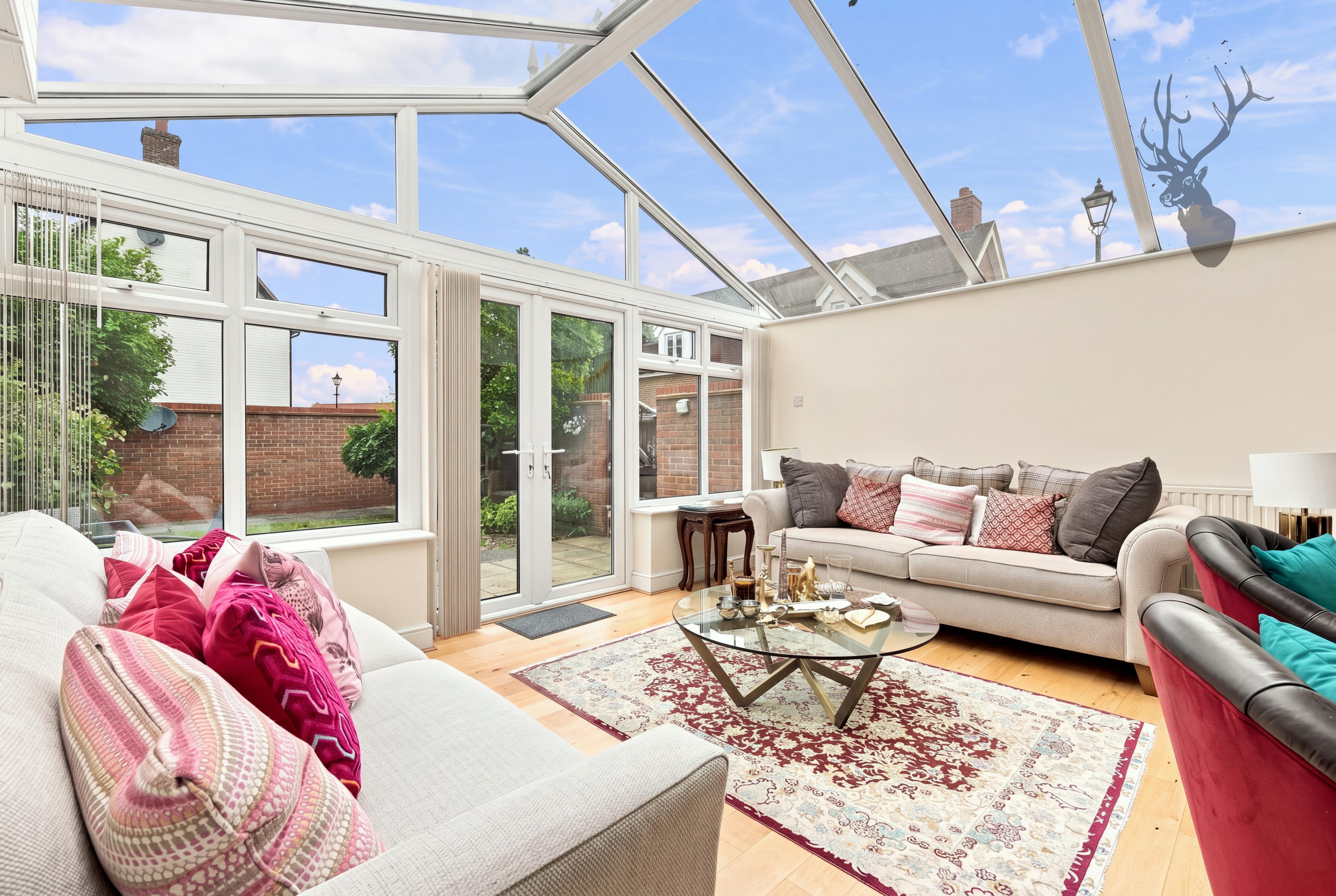 3 bedroom link detached house for sale, Willow Tree Close, Romford, RM4, photo 3