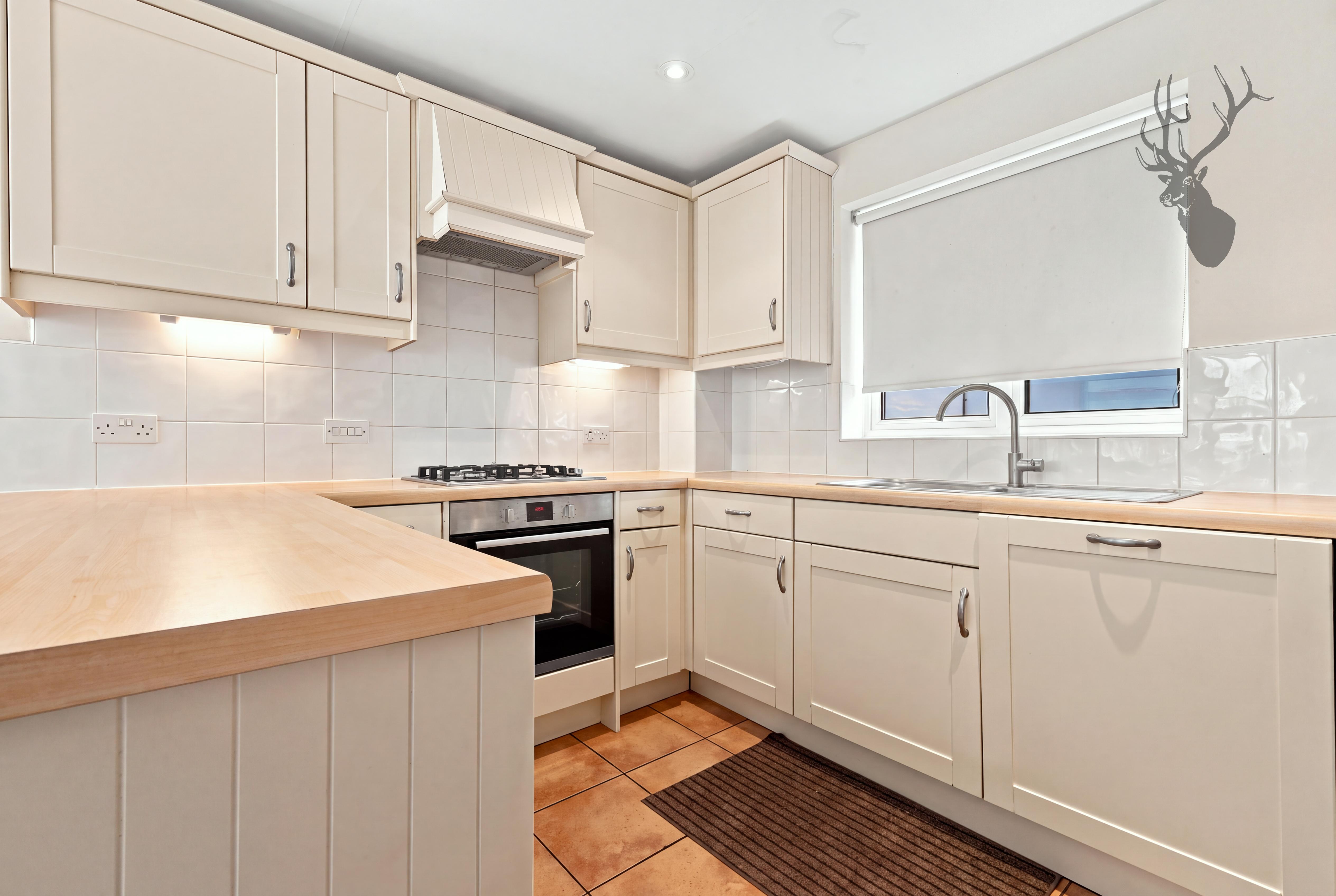3 bedroom link detached house for sale, Willow Tree Close, Romford, RM4, photo 10 of 20
