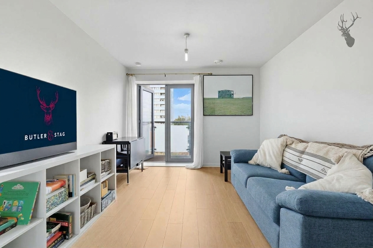 1 bedroom flat for sale, William Beveridge House, London, E3, photo 2