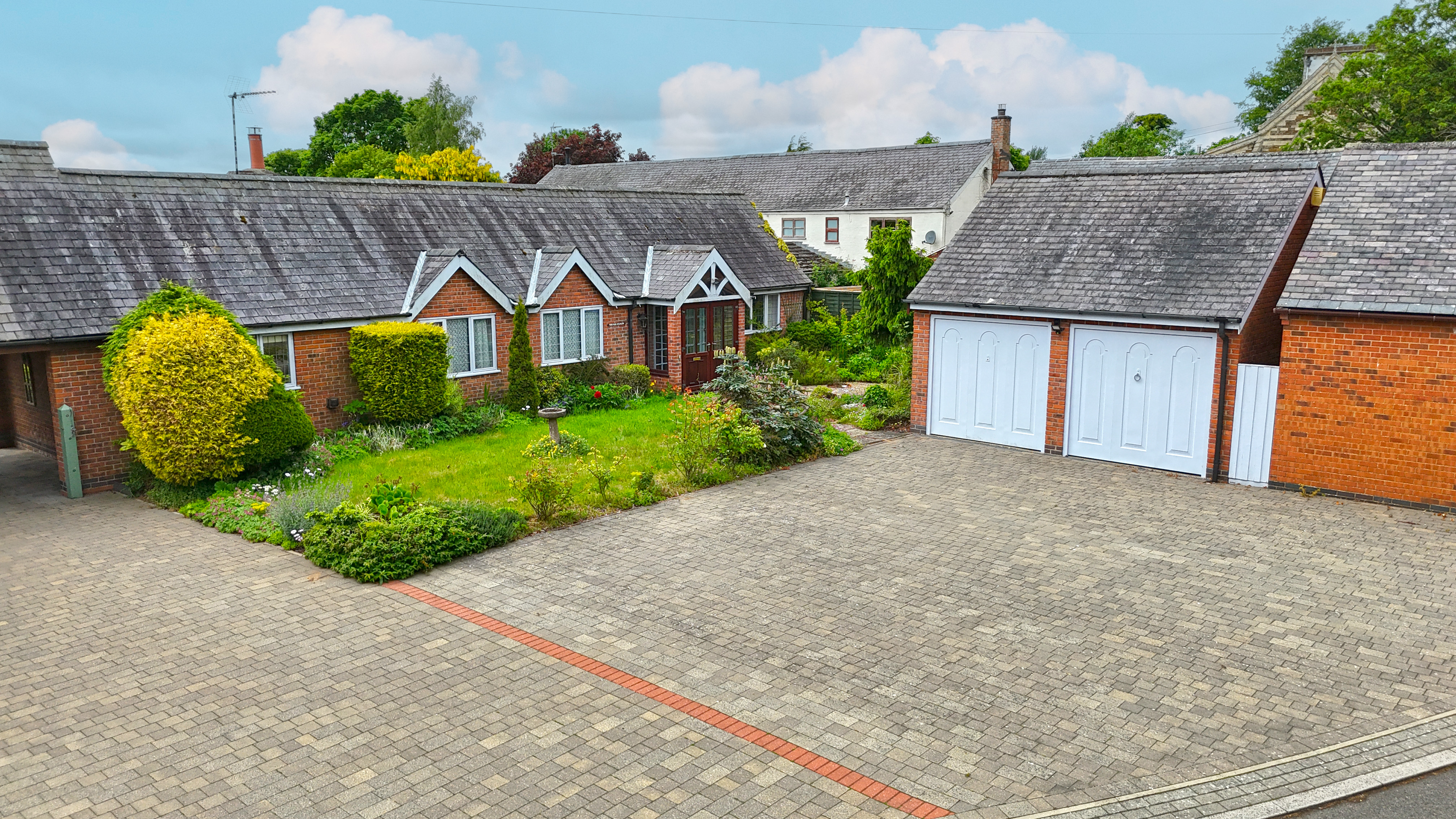 3 bedroom detached bungalow for sale, The Old Stables Manor Farm Close, Leicester, LE7
