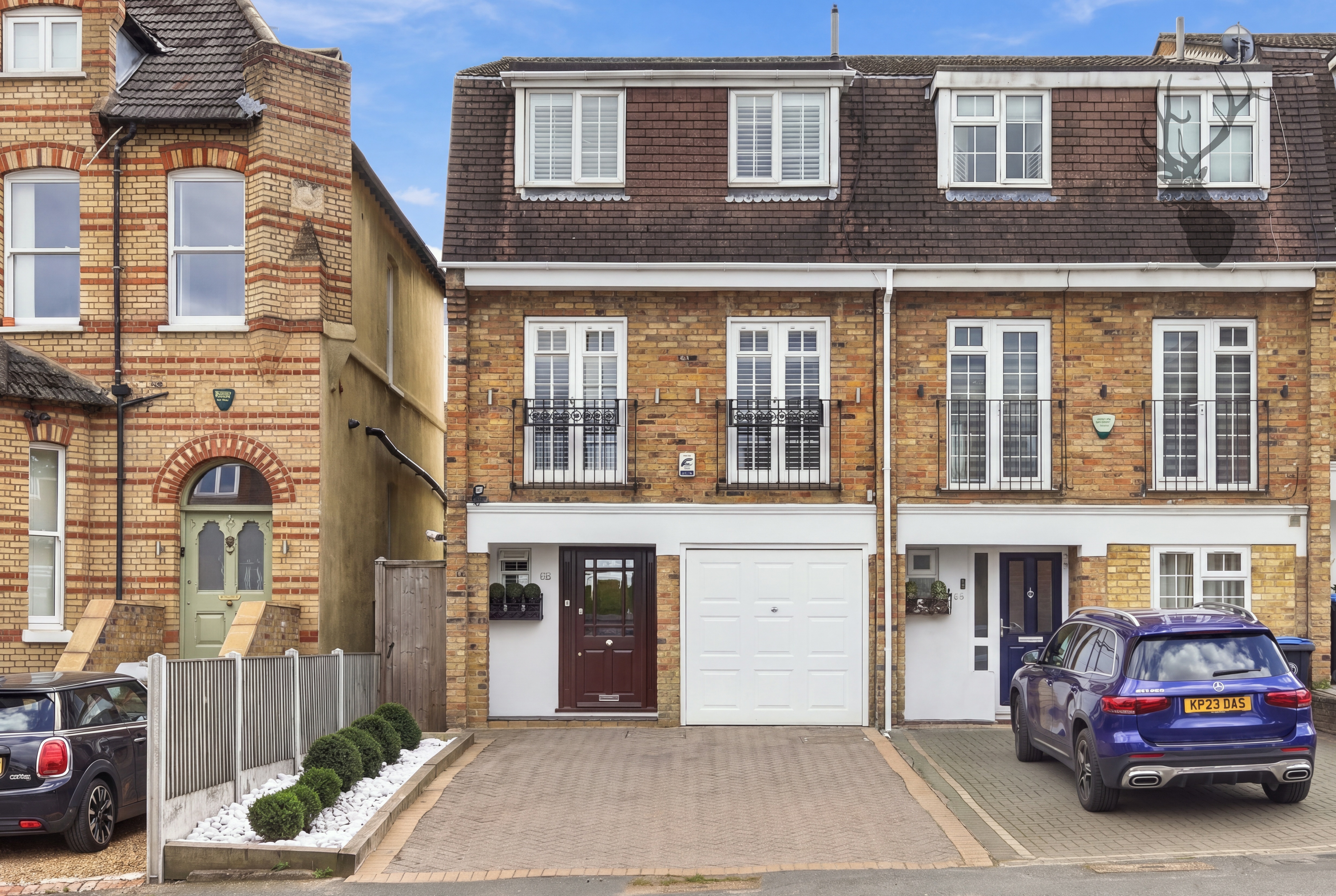 4 bedroom end of terrace house for sale, Palmerston Road, Buckhurst Hill, IG9, photo 1
