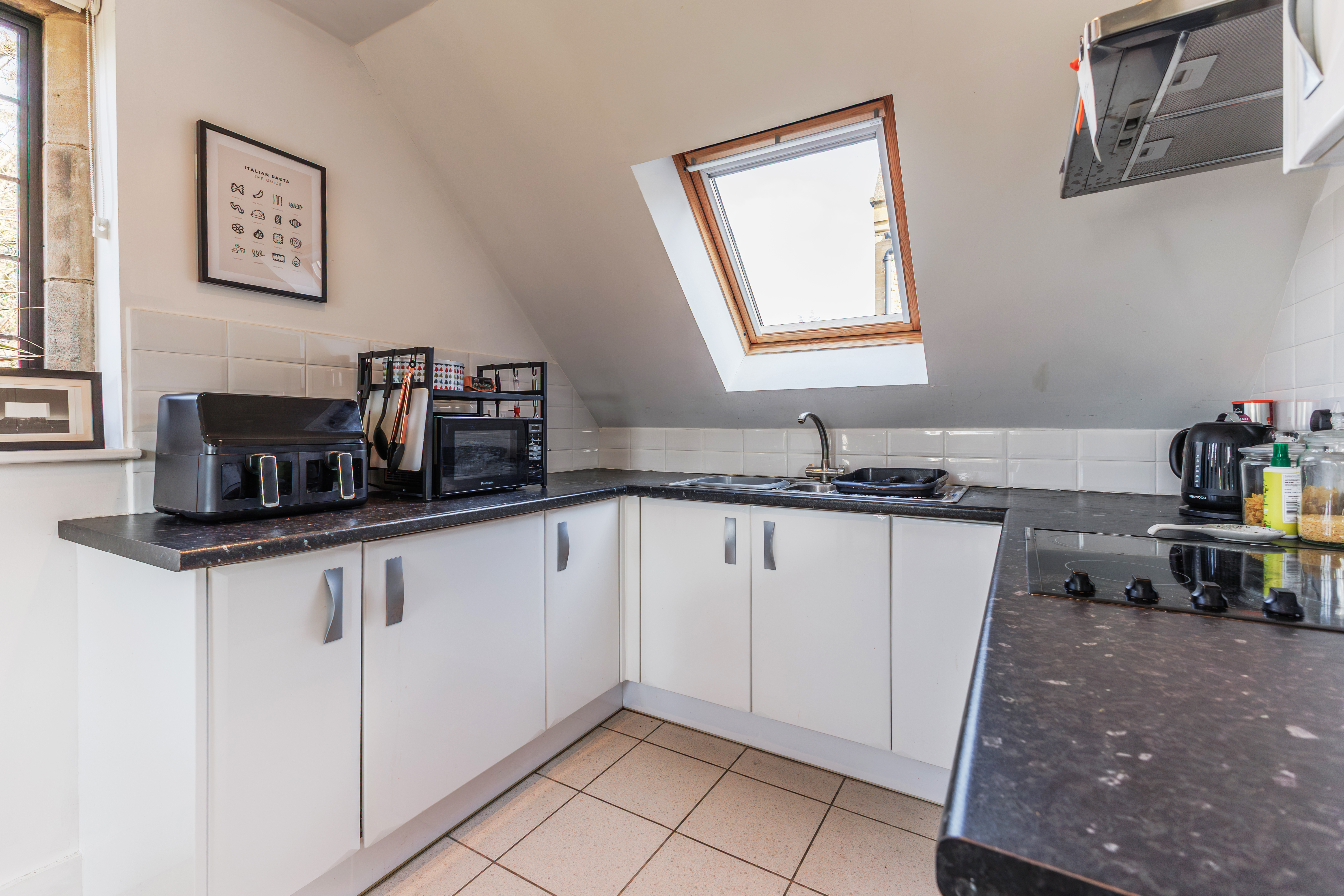 2 bedroom flat for sale, The Old Post Office New Road, Moreton-In-Marsh, GL56