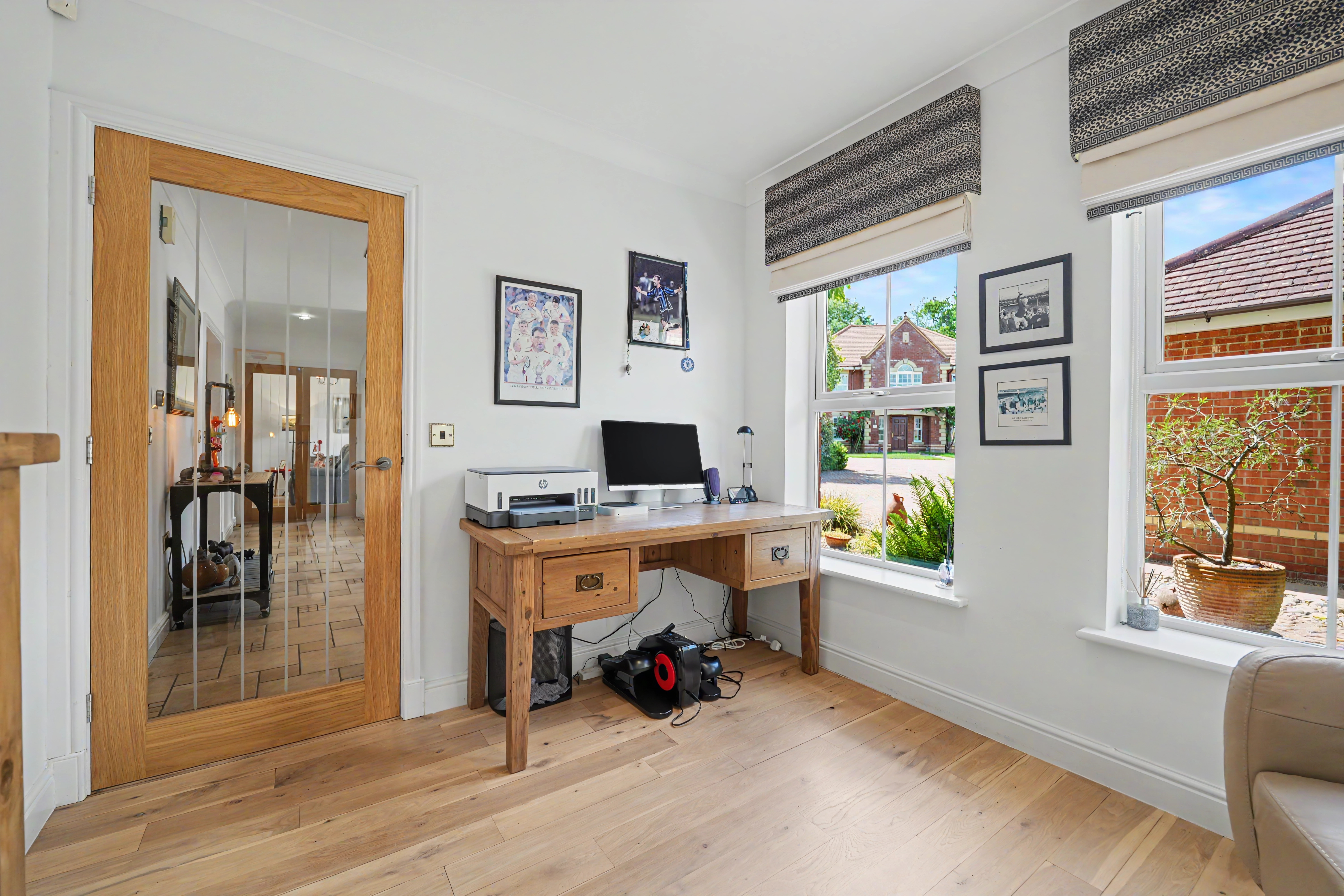 5 bedroom detached house for sale, Woodlands Close, Leicester, LE2
