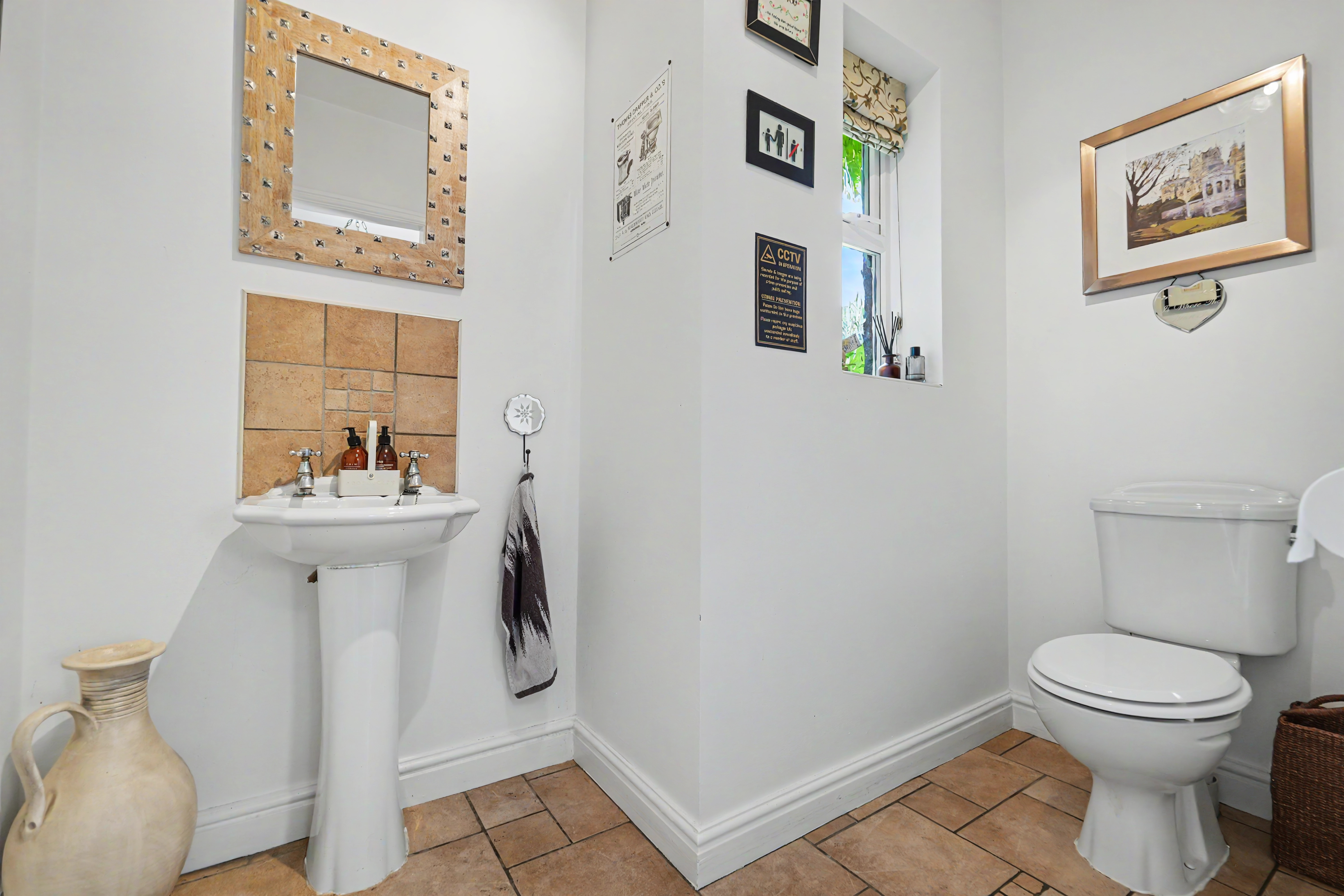 5 bedroom detached house for sale, Woodlands Close, Leicester, LE2