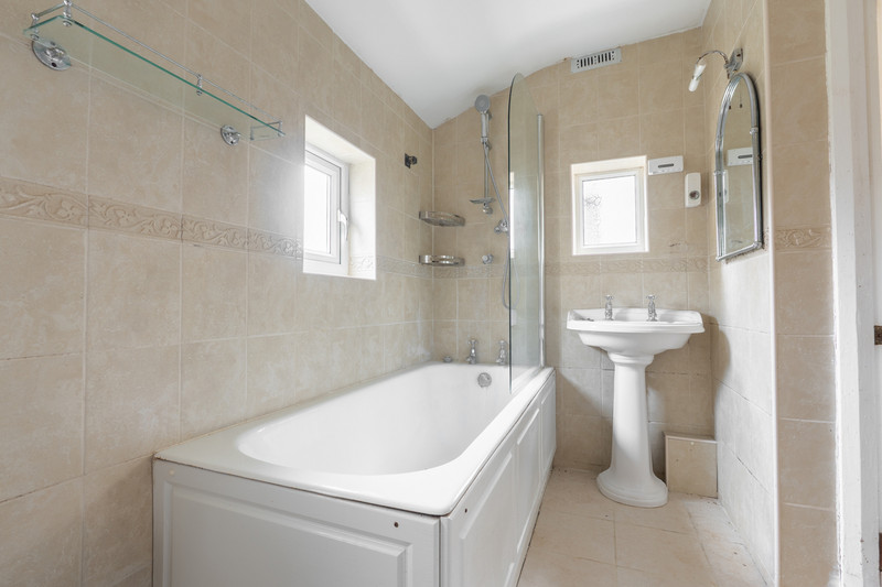 3 bedroom for sale, Old Winton Road, Andover, SP10, photo 6 of 11