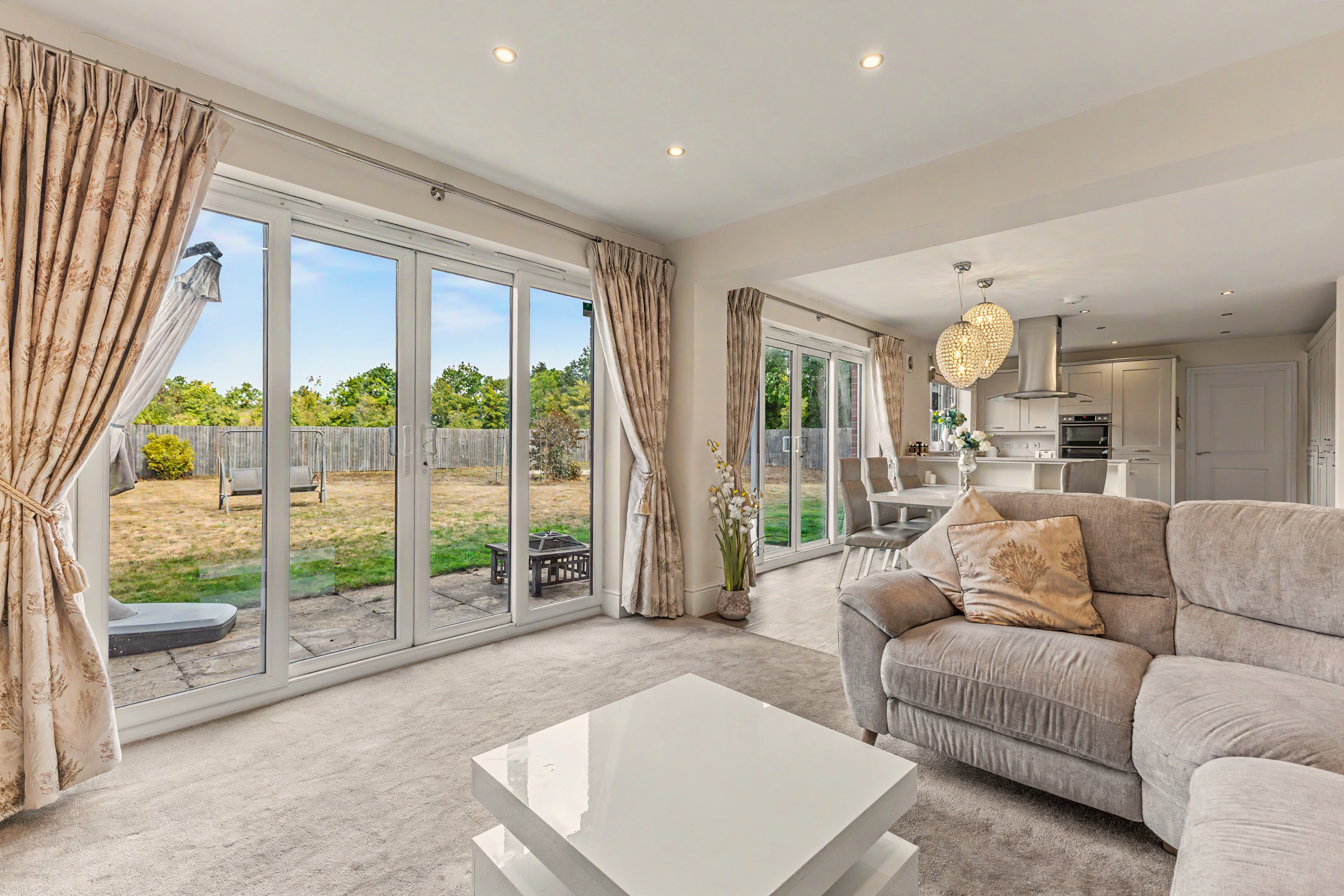5 bedroom detached house for sale, Lodge Park Drive, Evesham, WR11