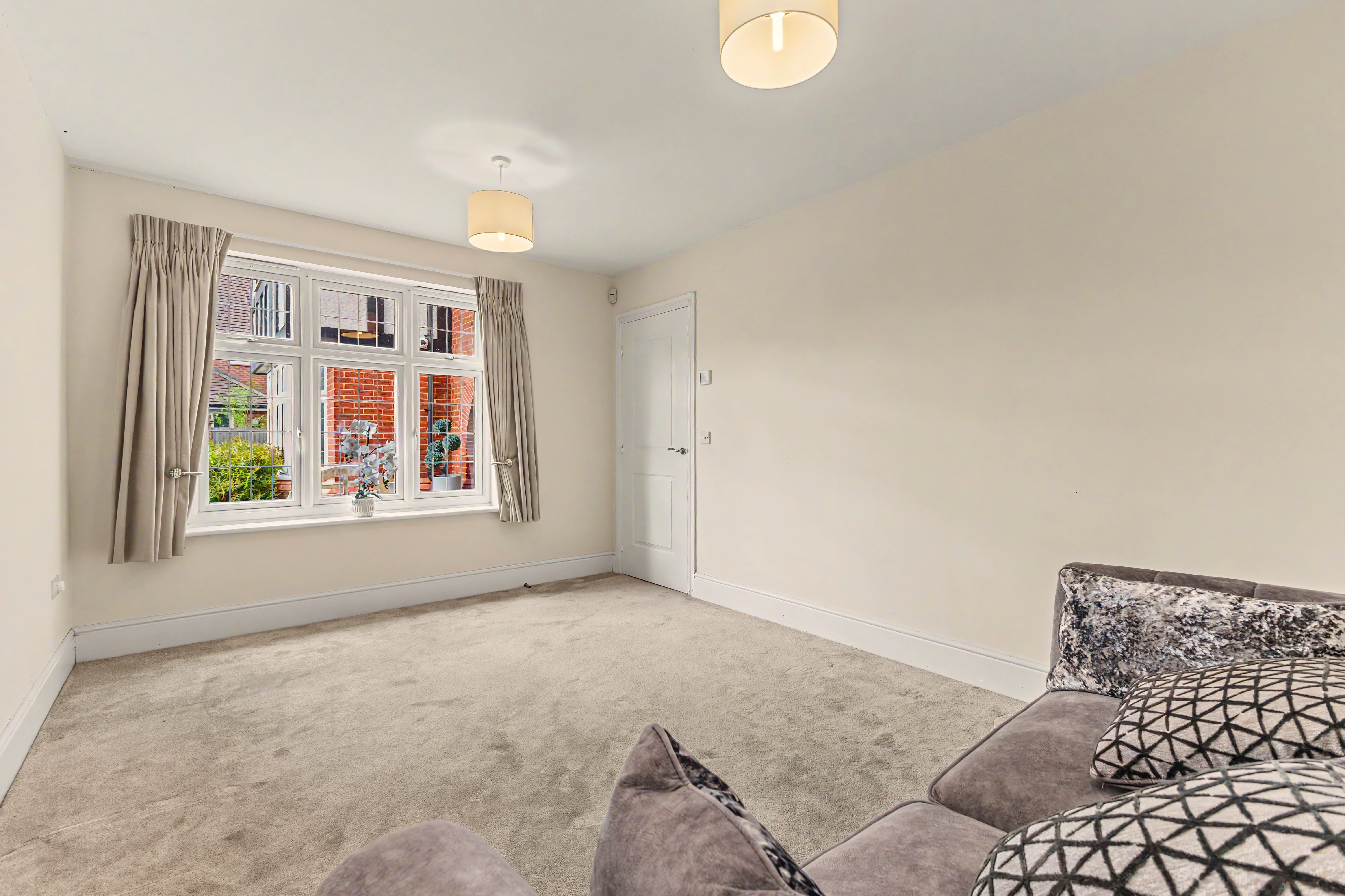 5 bedroom detached house for sale, Lodge Park Drive, Evesham, WR11