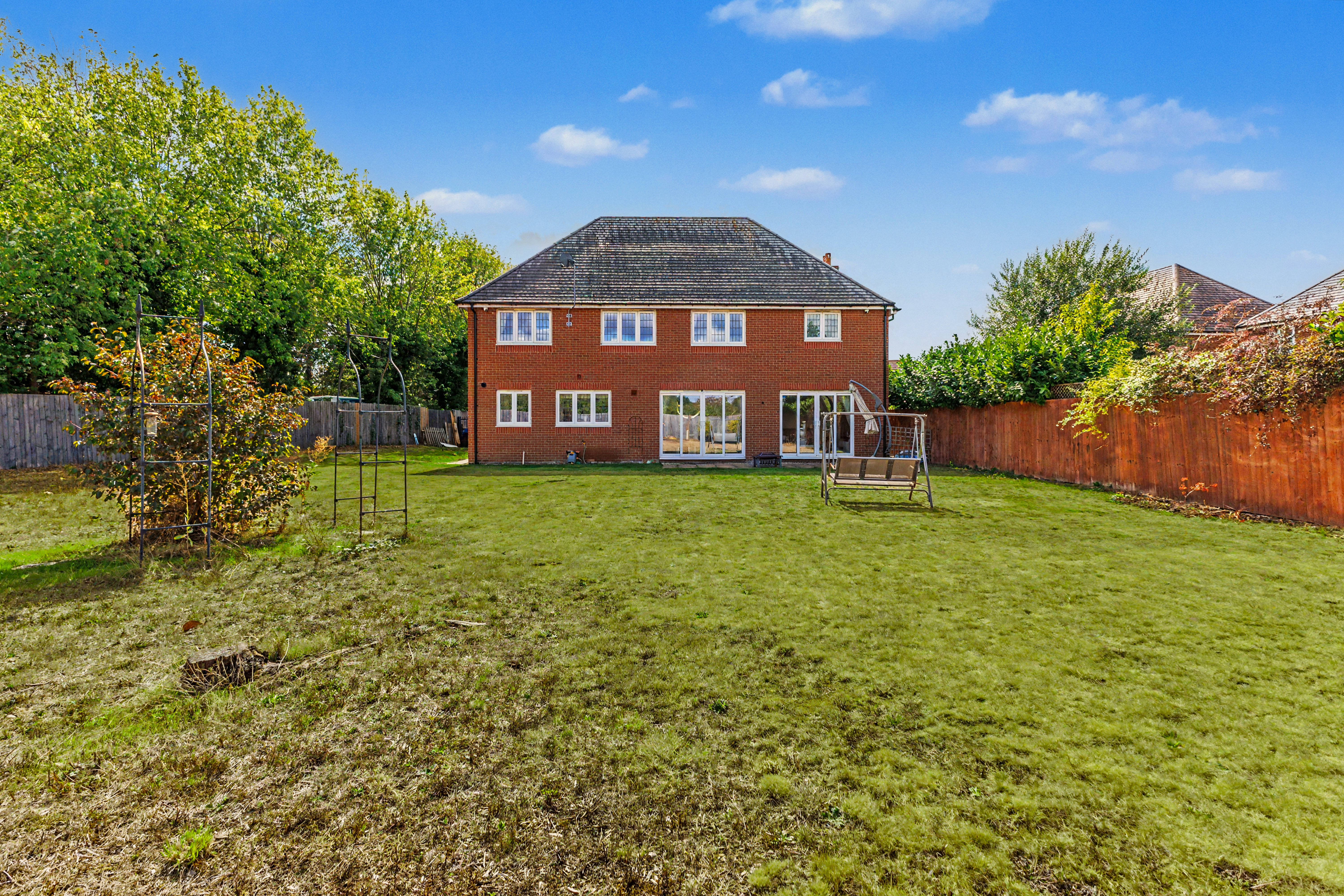 5 bedroom detached house for sale, Lodge Park Drive, Evesham, WR11