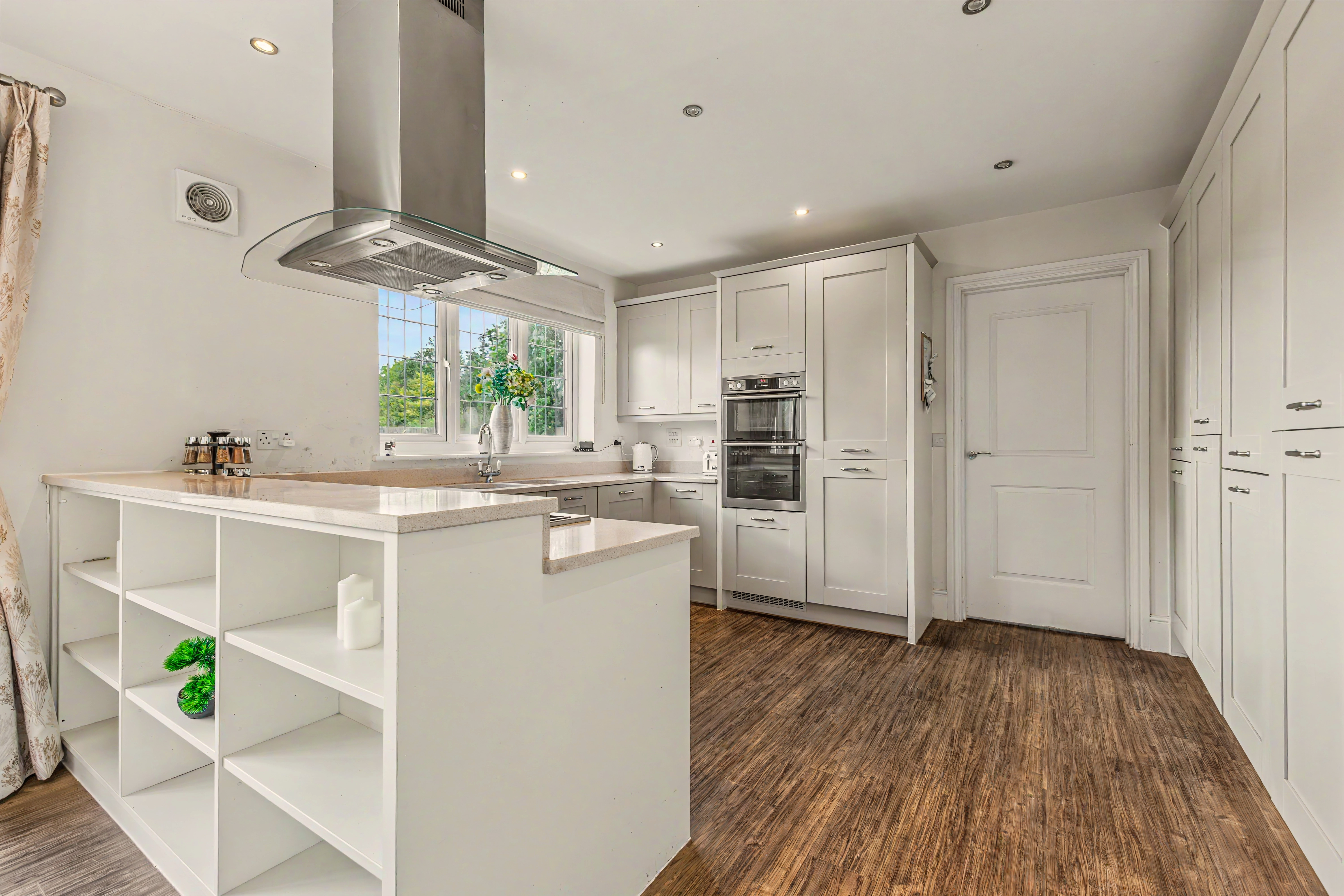 5 bedroom detached house for sale, Lodge Park Drive, Evesham, WR11
