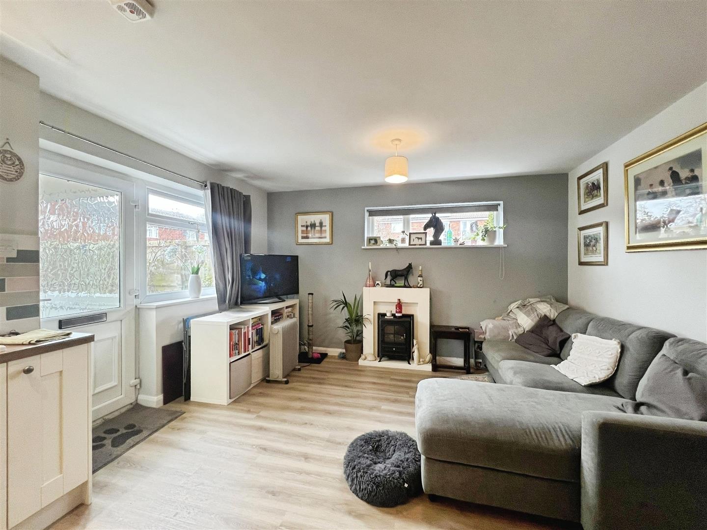1 bedroom flat for sale, Sycamore Avenue, Congleton, CW12, photo 3