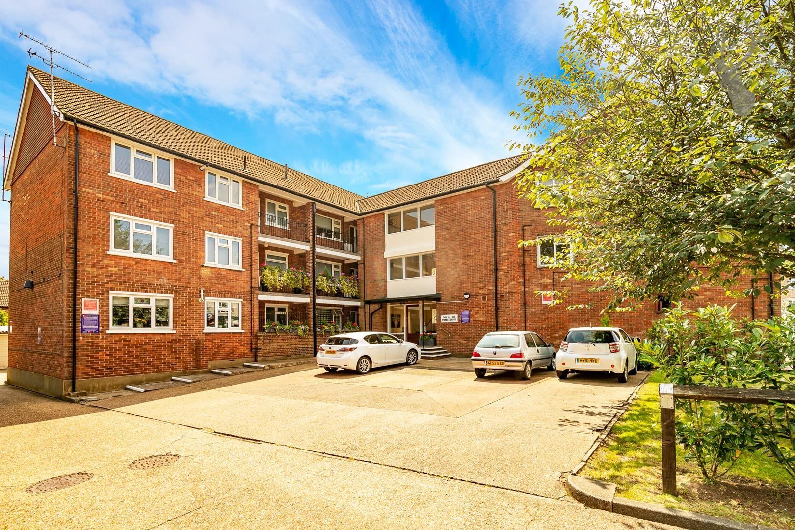 2 bedroom flat for sale, Forest Drive, Epping, CM16