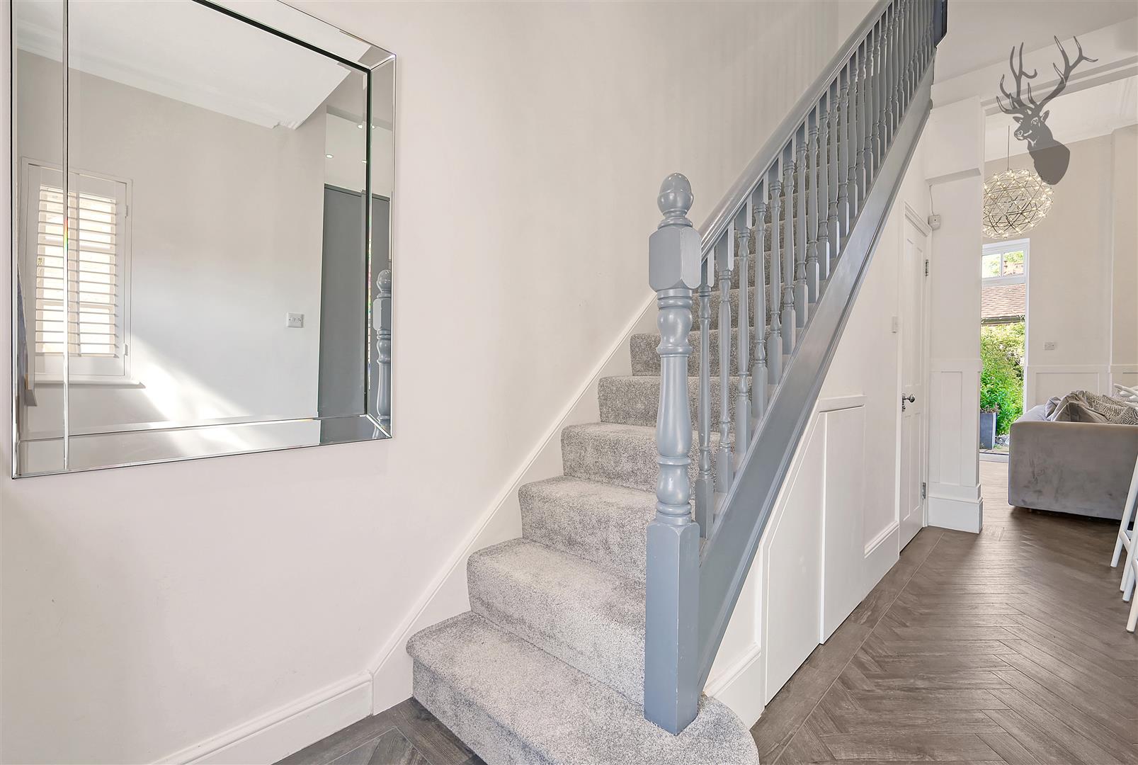 3 bedroom terraced house for sale, Elmbridge Hall, Ongar, CM5, photo 8 of 19