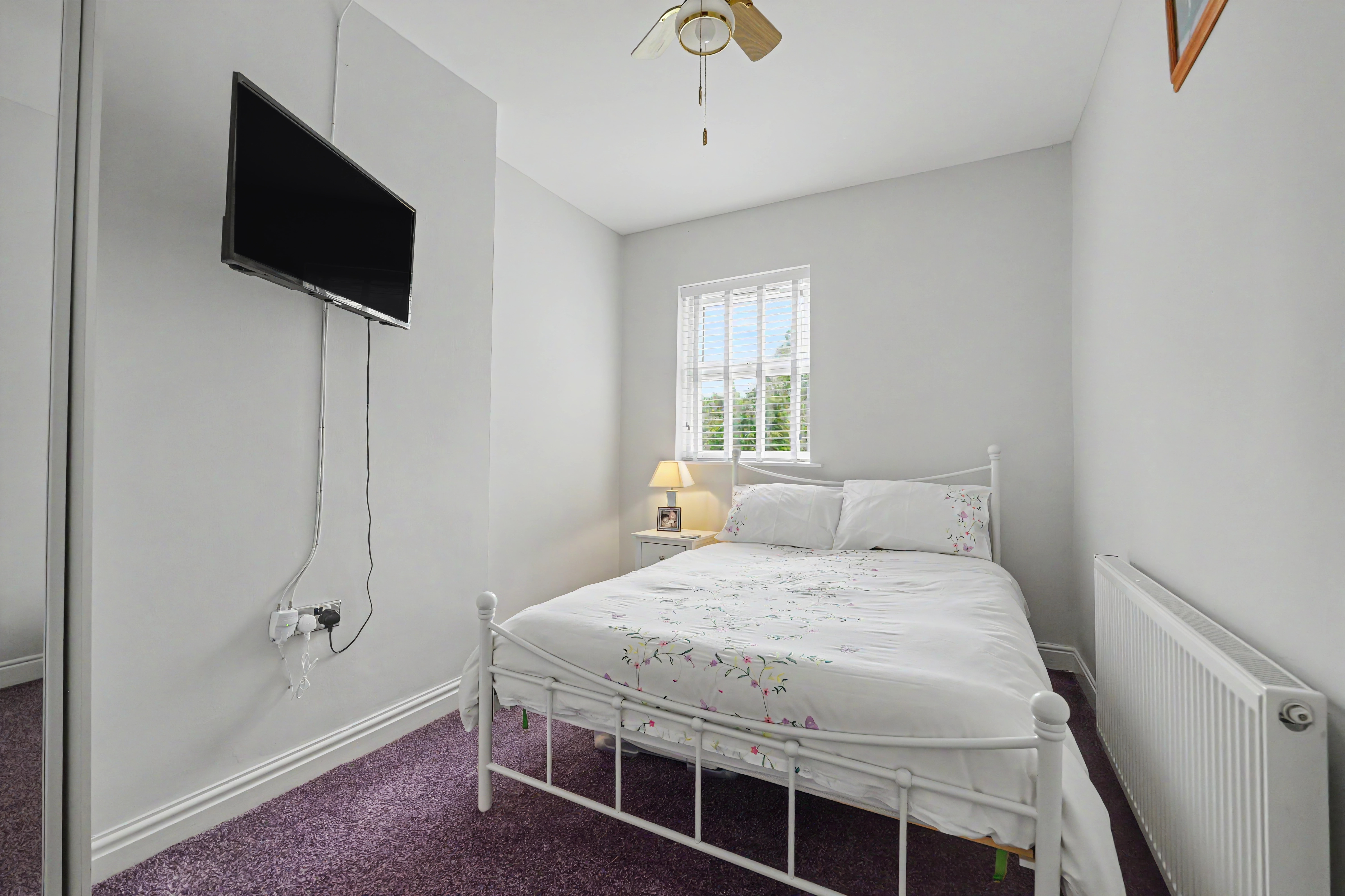 2 bedroom mid-terraced house for sale, Gadsby Street, Nuneaton, CV11
