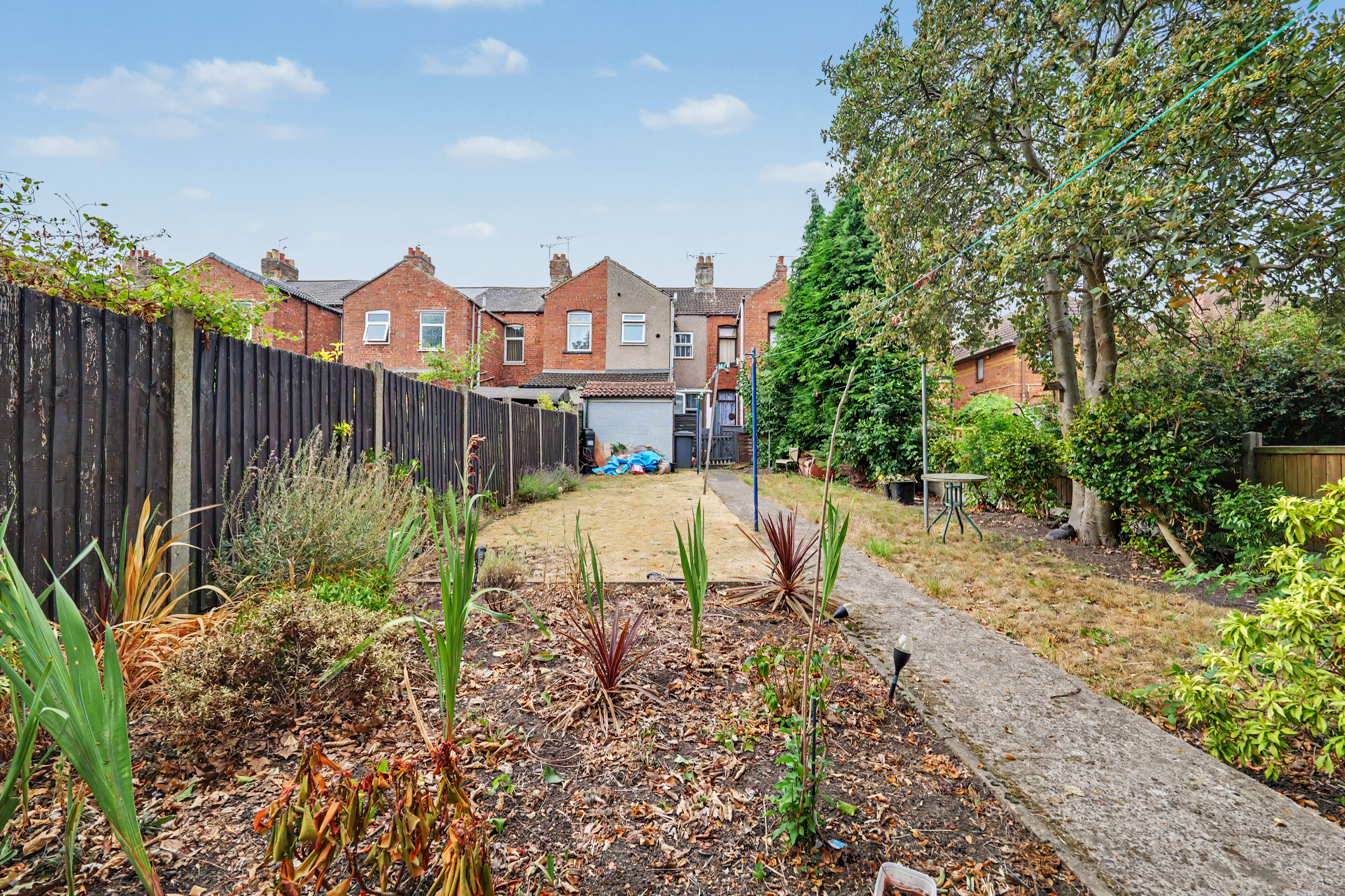 2 bedroom mid-terraced house for sale, Gadsby Street, Nuneaton, CV11
