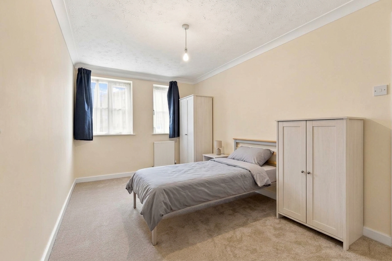 2 bedroom flat for sale, Riley House, London, E3, photo 3