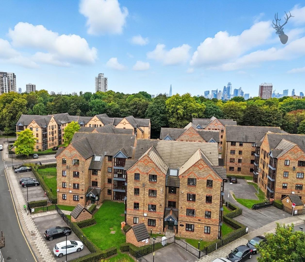 2 bedroom flat for sale, Riley House, London, E3, photo 10 of 10