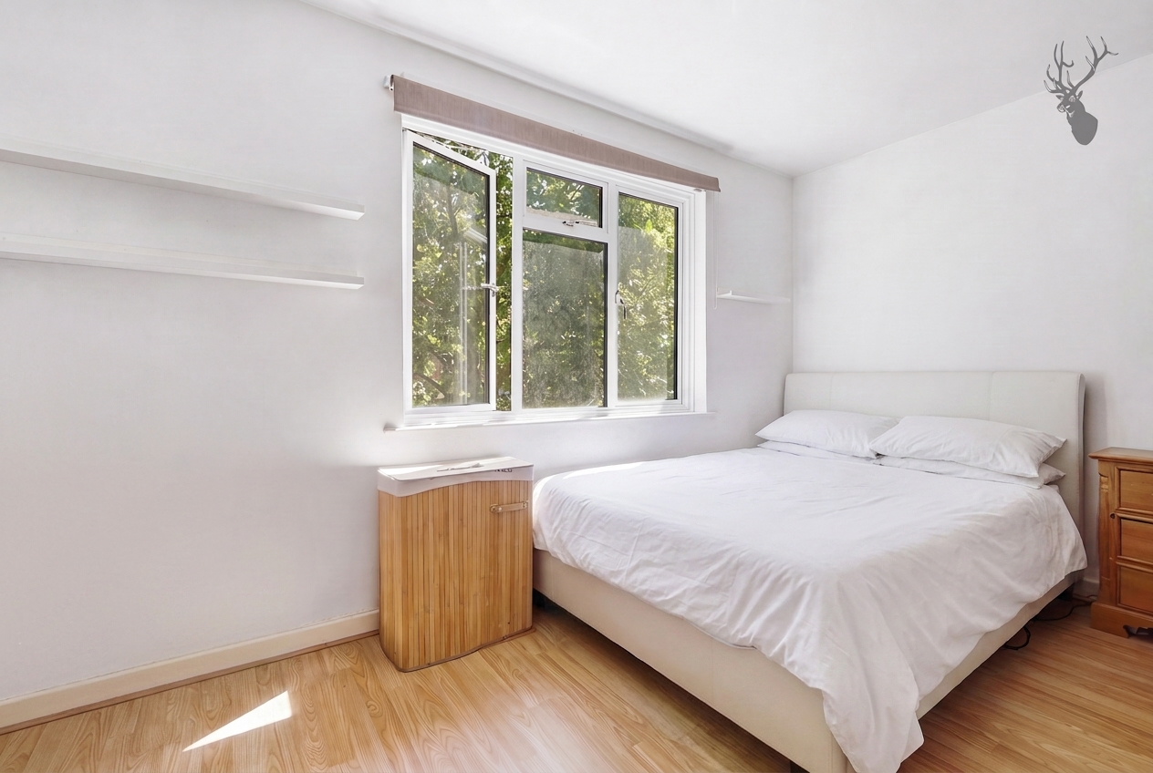 5 bedroom mid-terraced house for sale, Blondin Street, London, E3, photo 11 of 19