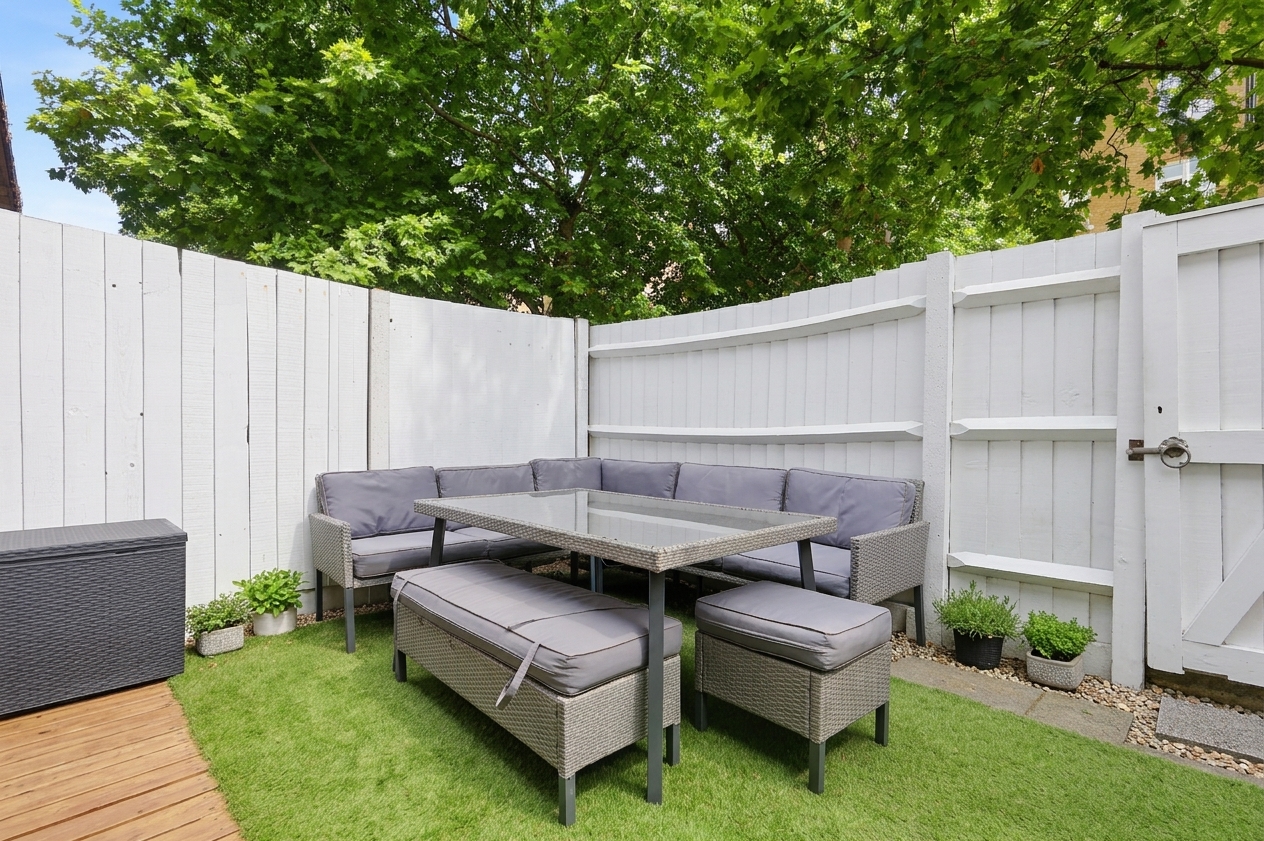 5 bedroom mid-terraced house for sale, Blondin Street, London, E3, photo 3