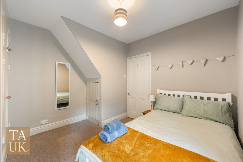 4 bedroom for sale, Plas Coch Terrace, Beaumaris, LL58, photo 10 of 20