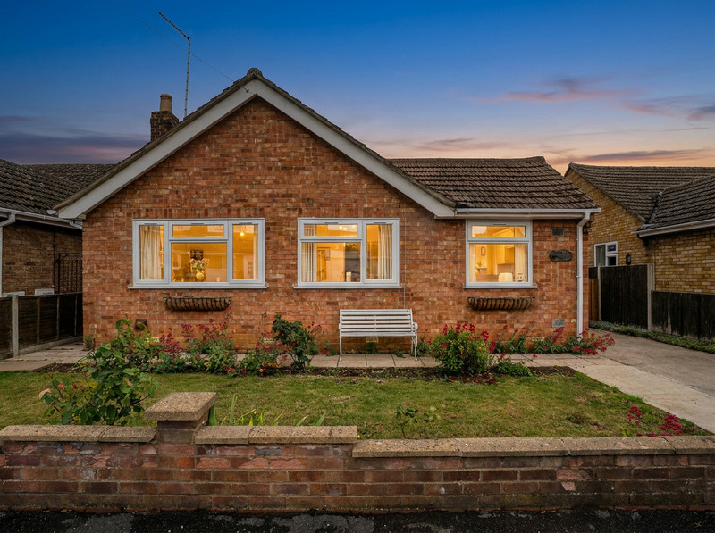 2 bedroom for sale, The Grove, Peterborough, PE6