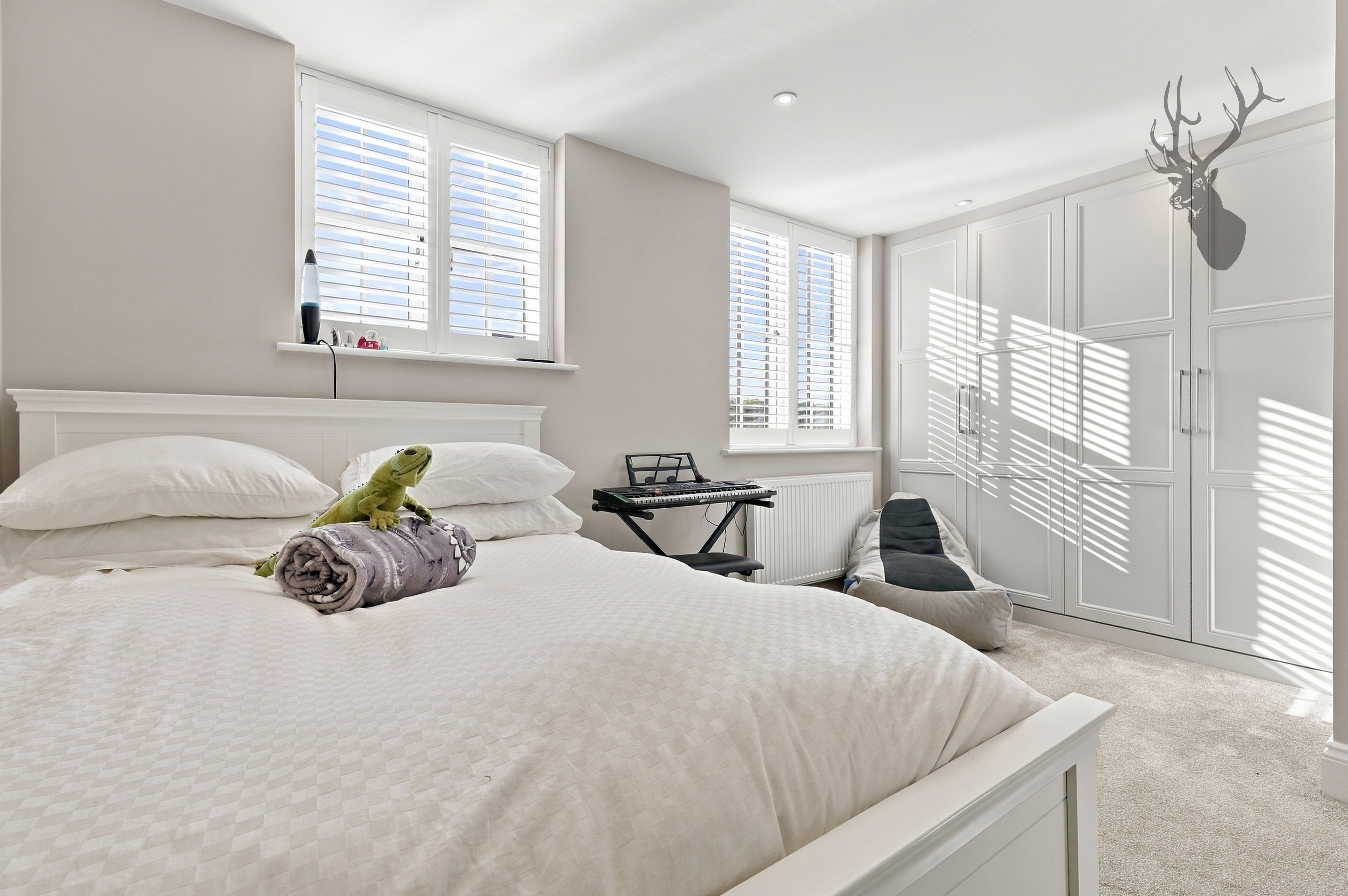 3 bedroom semi detached house for sale, Abbotts Way Oak Hill Road, Romford, RM4, photo 11 of 20