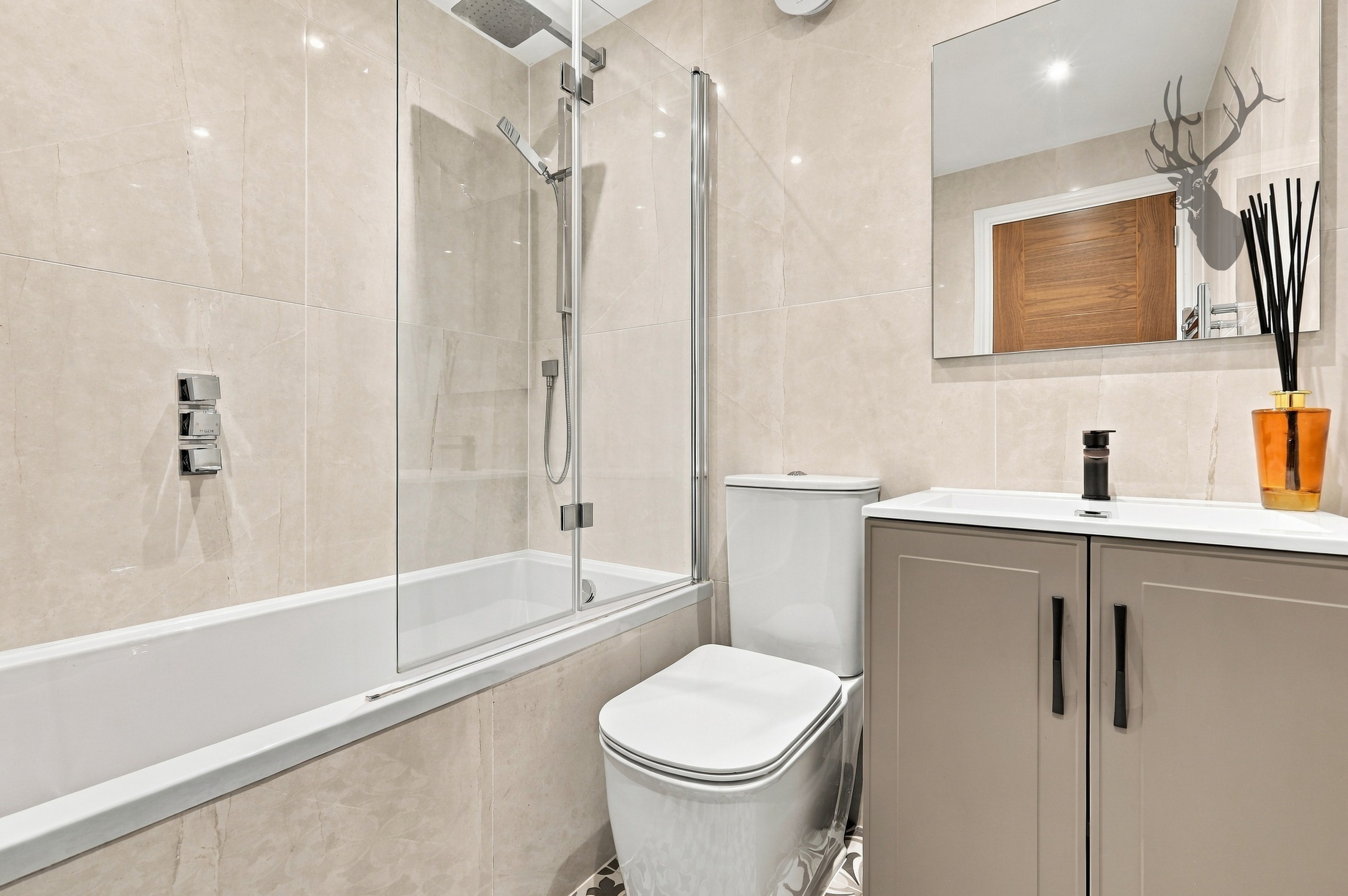 3 bedroom semi detached house for sale, Abbotts Way Oak Hill Road, Romford, RM4, photo 17 of 20