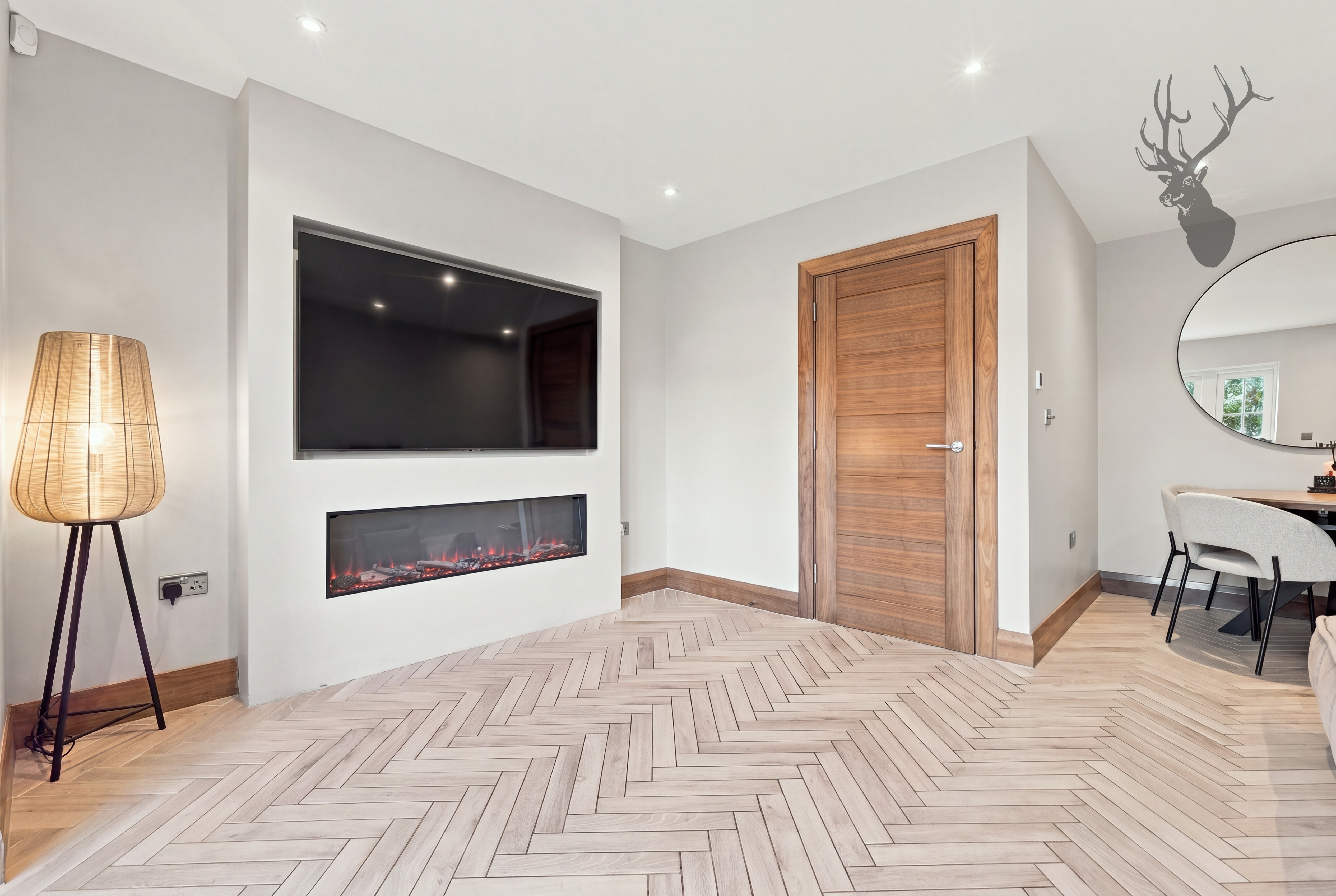 3 bedroom semi detached house for sale, Abbotts Way Oak Hill Road, Romford, RM4, photo 5