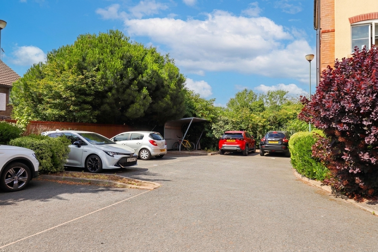 2 bedroom flat for sale, Bewick Croft, Coventry, CV2