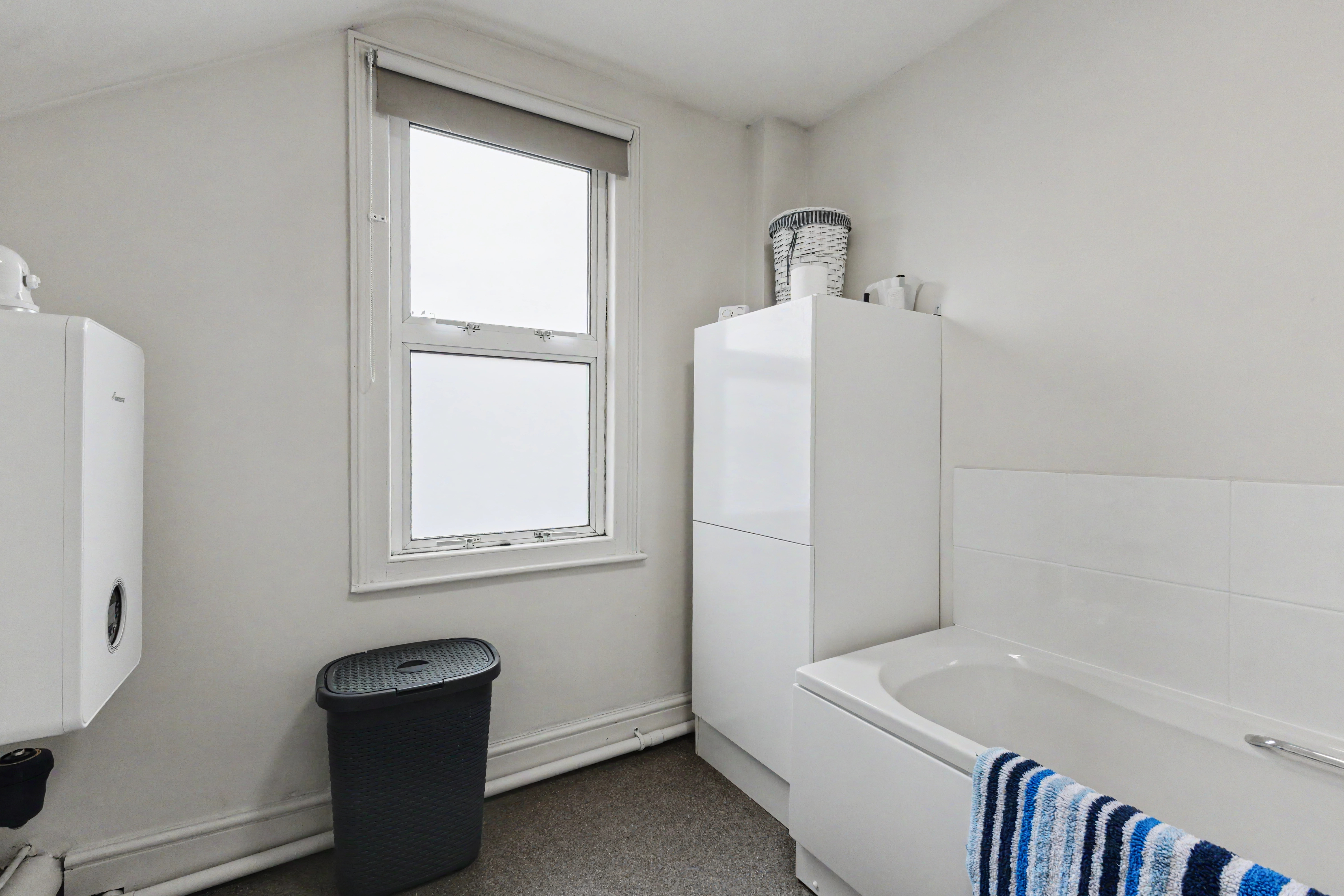 2 bedroom terraced house for sale, Elm Road, Evesham, WR11