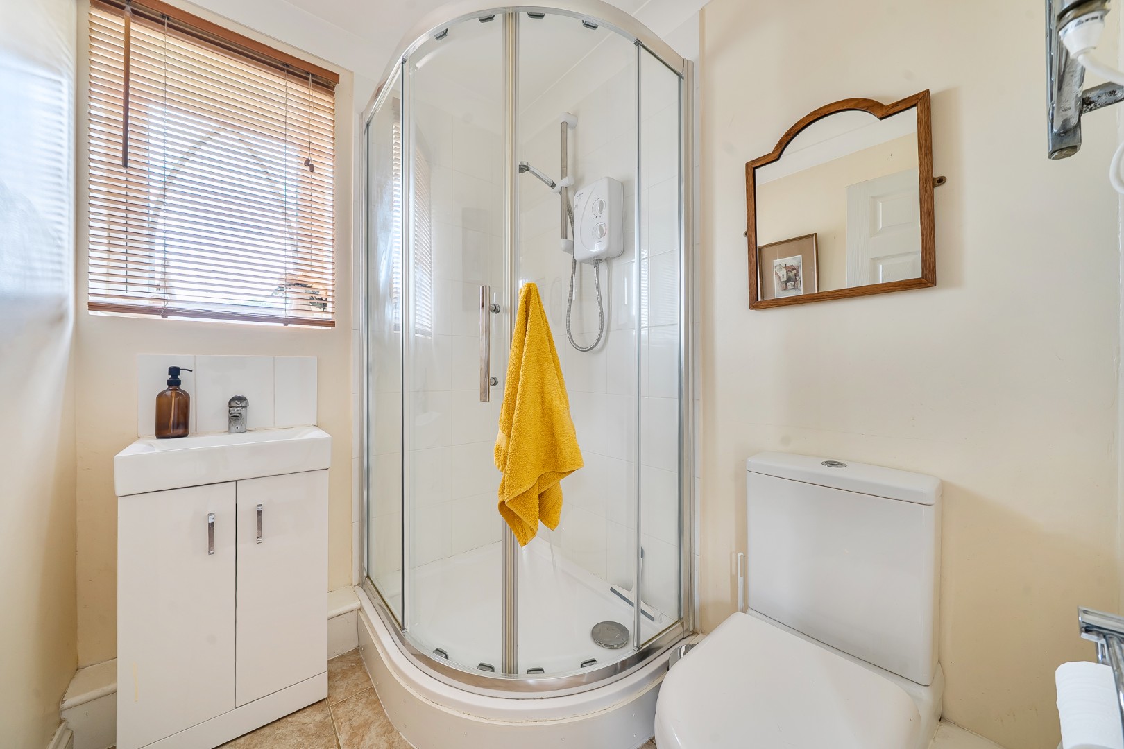 4 bedroom detached house for sale, The Field, Kettering, NN14
