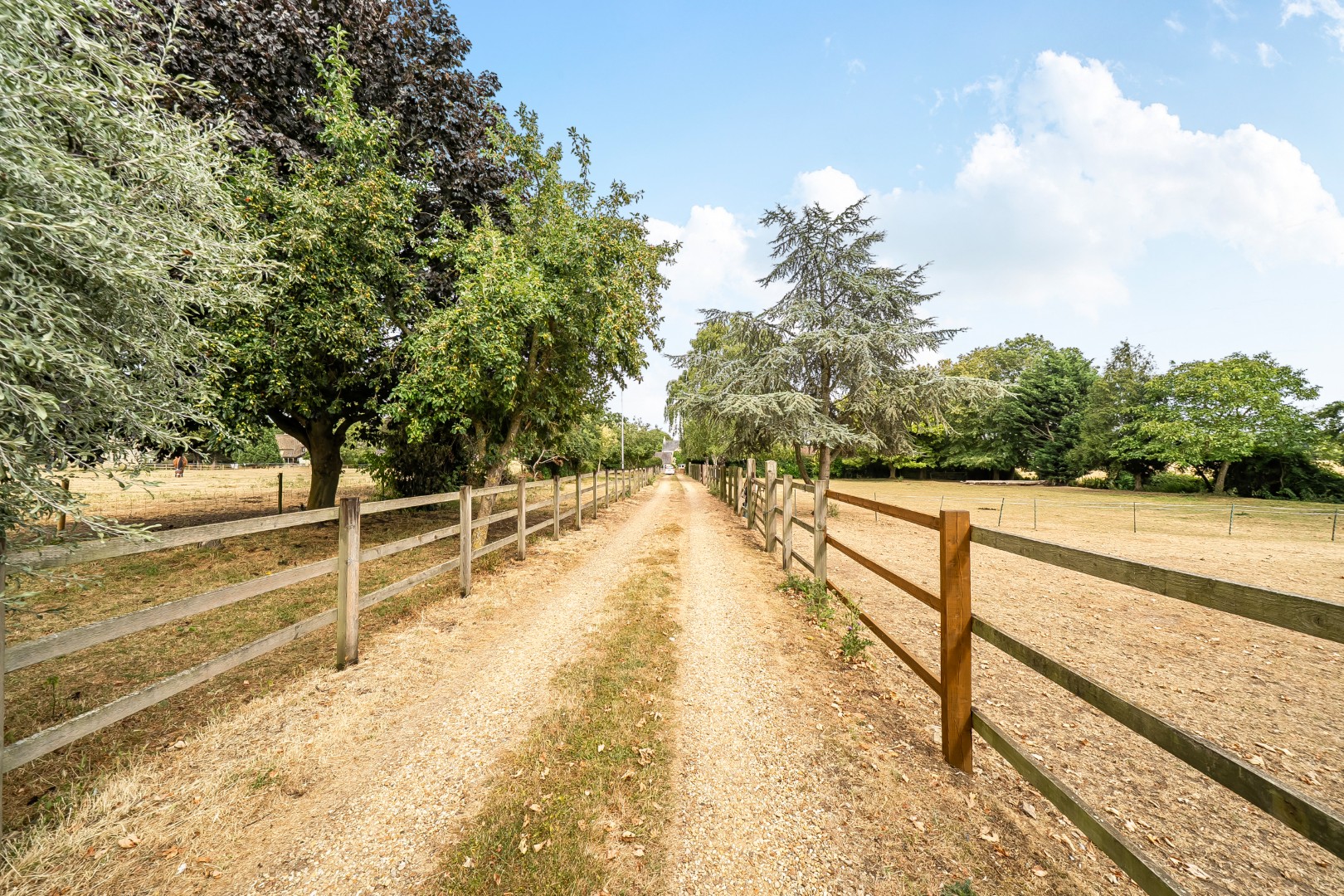 4 bedroom detached house for sale, The Field, Kettering, NN14
