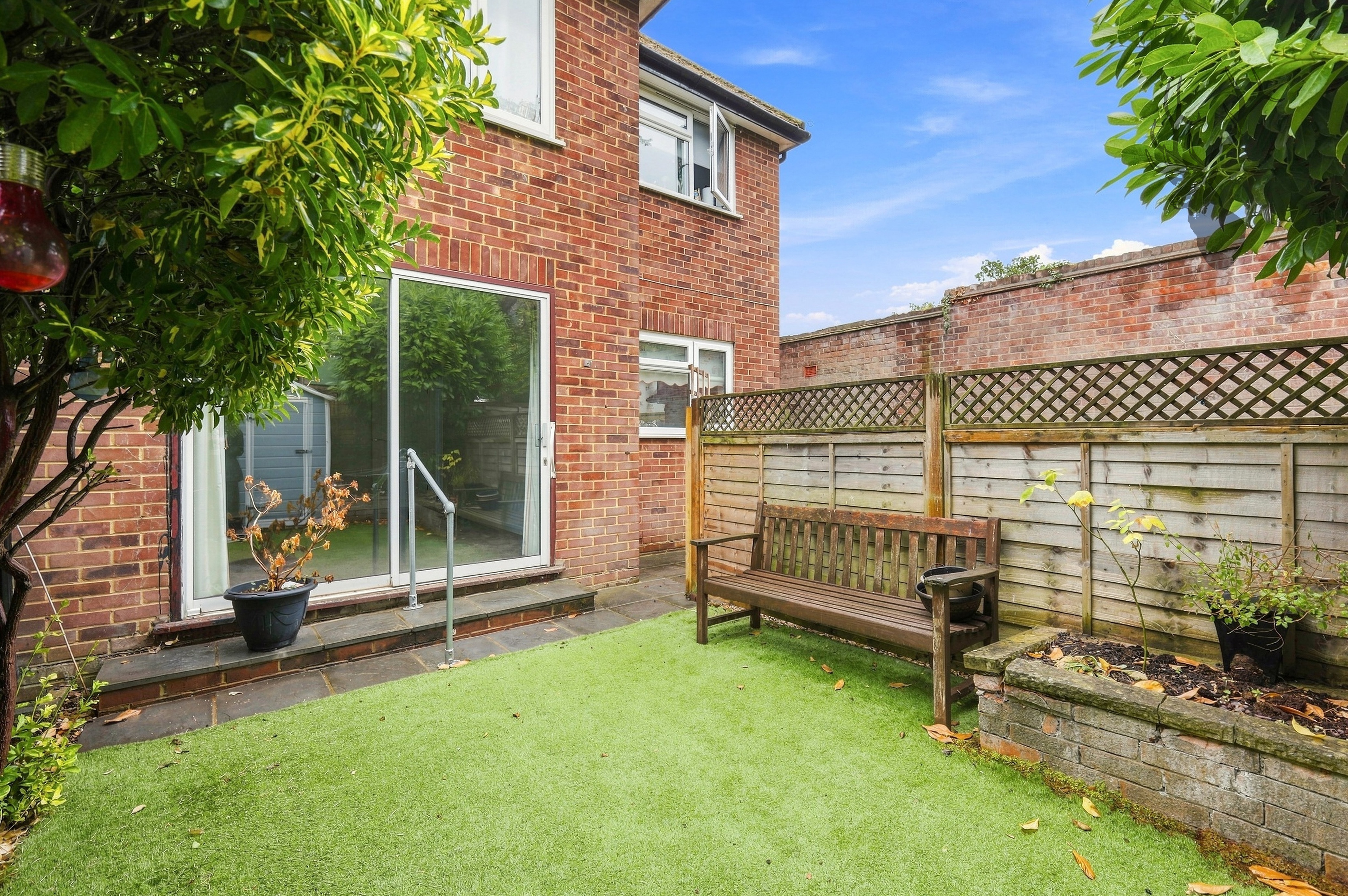 1 bedroom flat for sale, Algers Mead, Loughton, IG10, photo 9 of 11