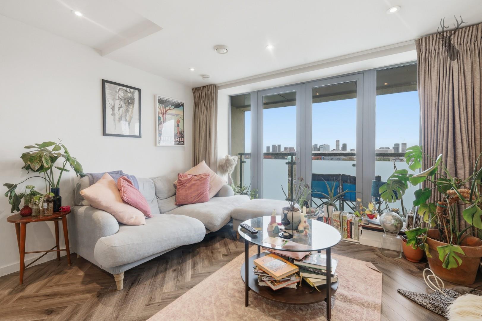 2 bedroom apartment for sale, William Beveridge House, London, E3, photo 2