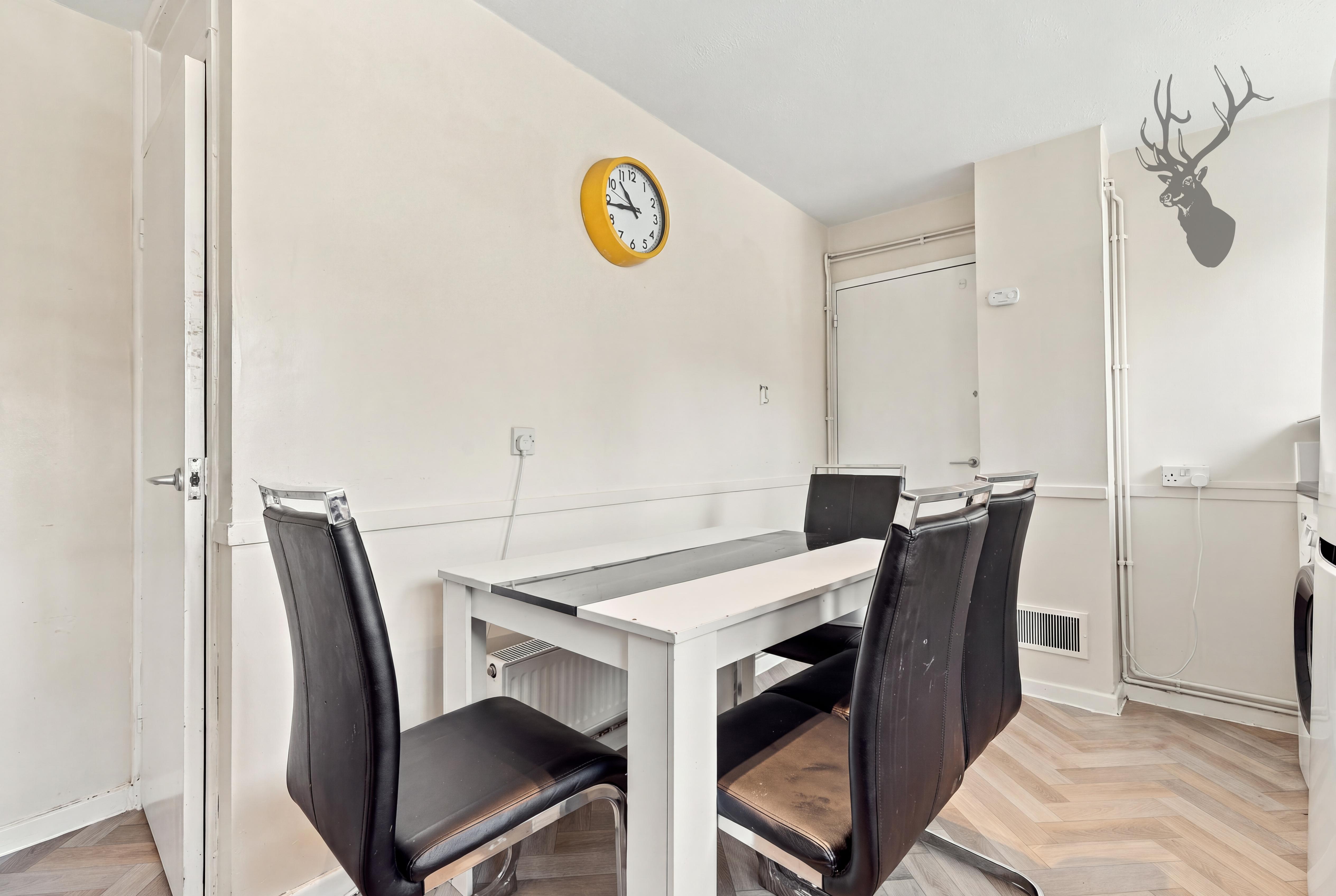 2 bedroom flat for sale, Longcroft Rise, Loughton, IG10, photo 5