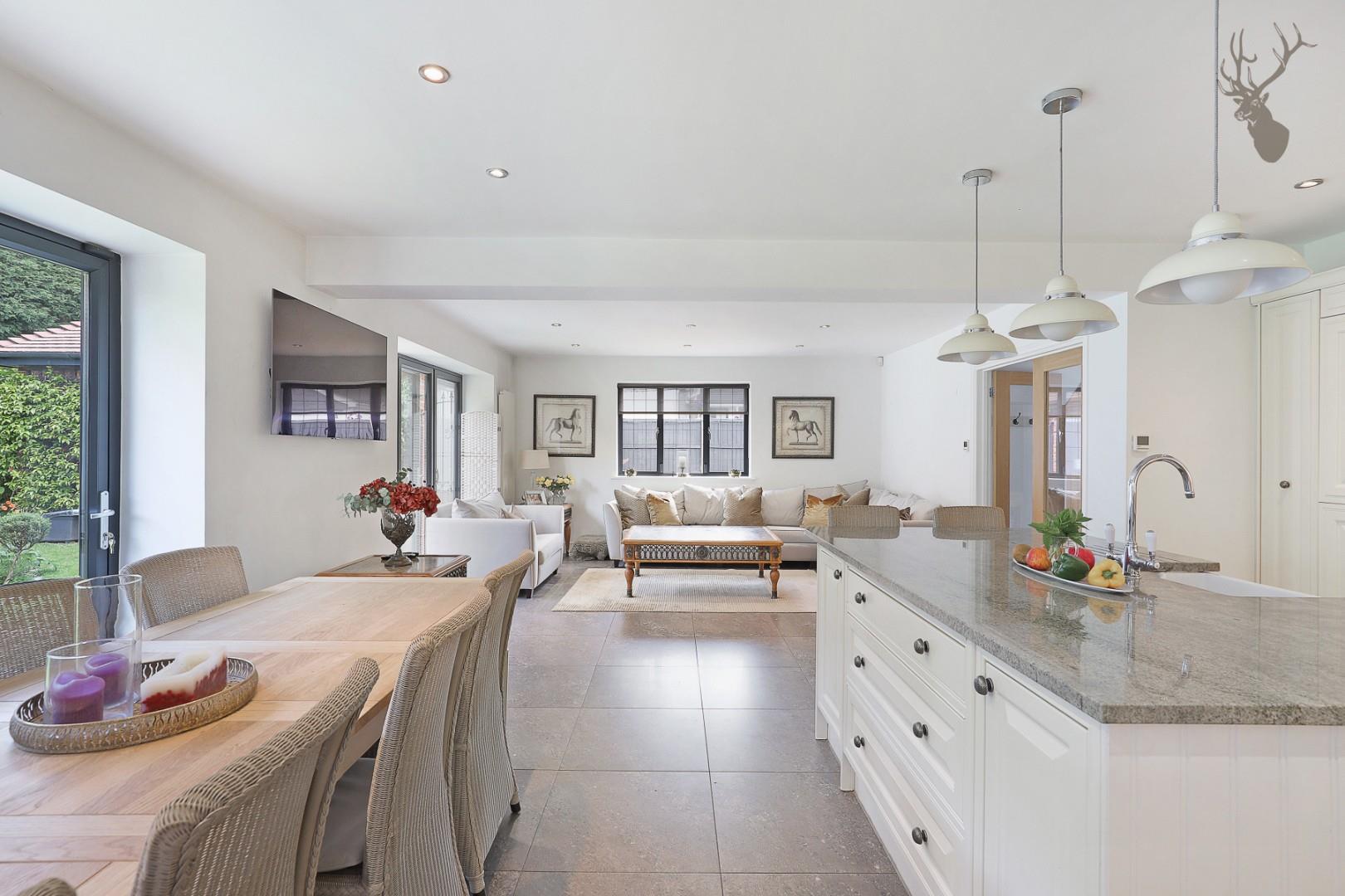 3 bedroom detached bungalow for sale, Homefield Close, Epping, CM16, photo 11 of 20