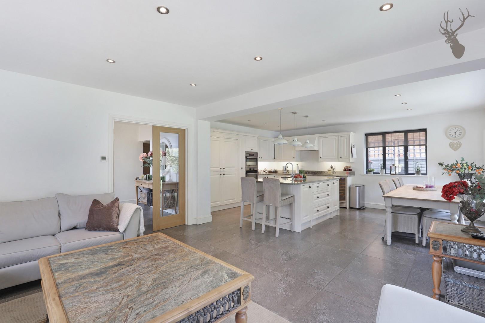 3 bedroom detached bungalow for sale, Homefield Close, Epping, CM16, photo 7 of 20