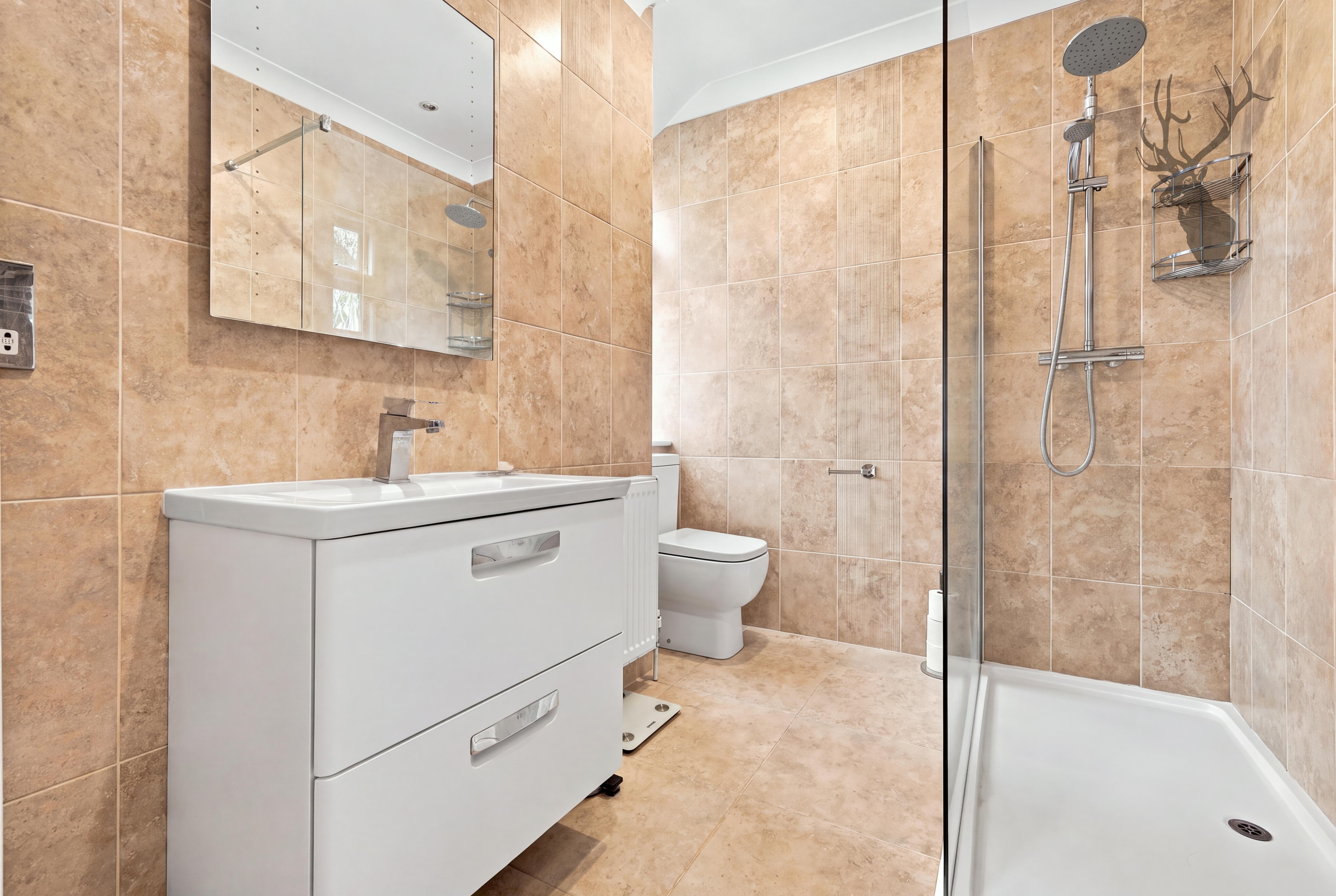 4 bedroom detached house for sale, Westbury Road, Buckhurst Hill, IG9, photo 16 of 20