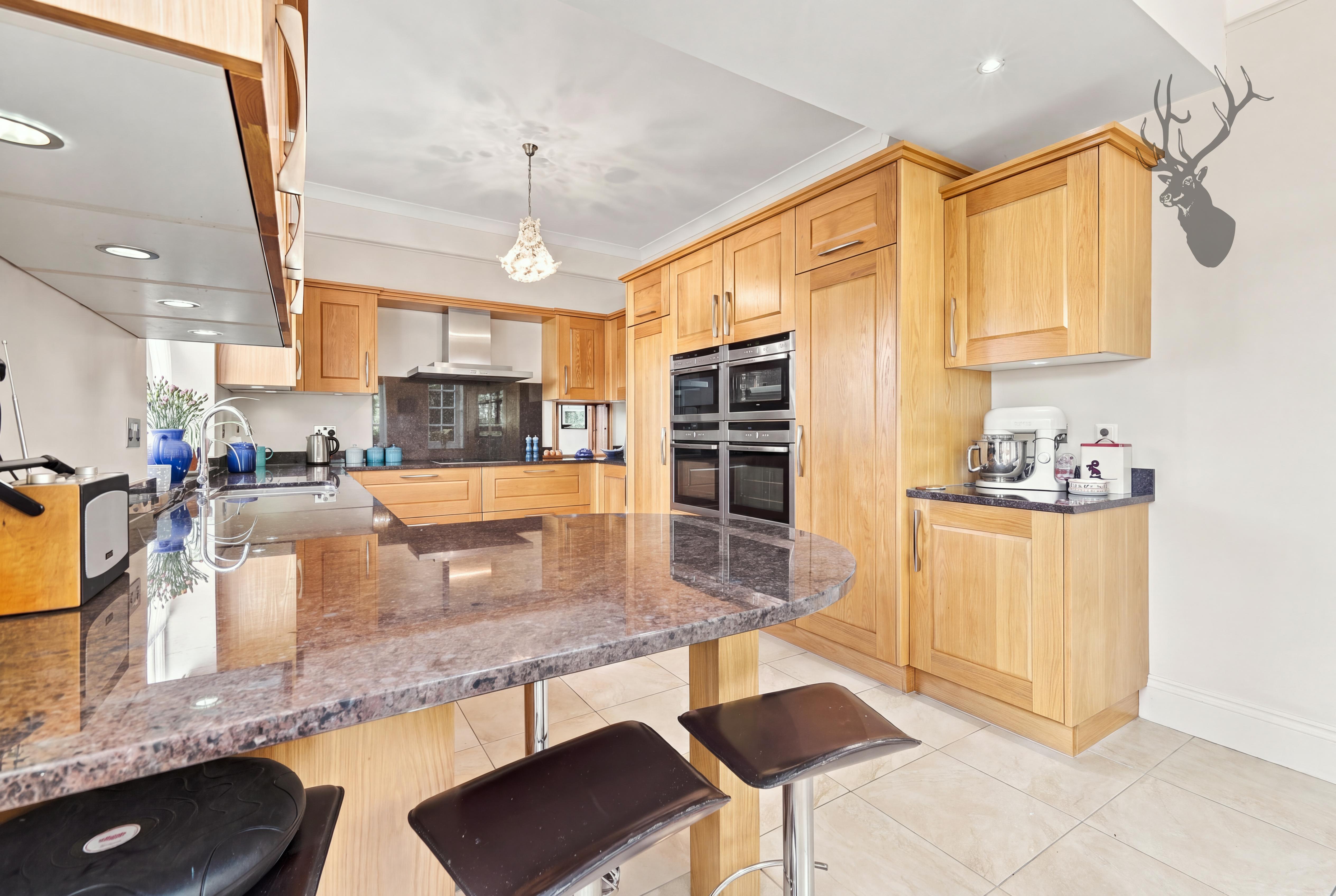 4 bedroom detached house for sale, Westbury Road, Buckhurst Hill, IG9, photo 7 of 20