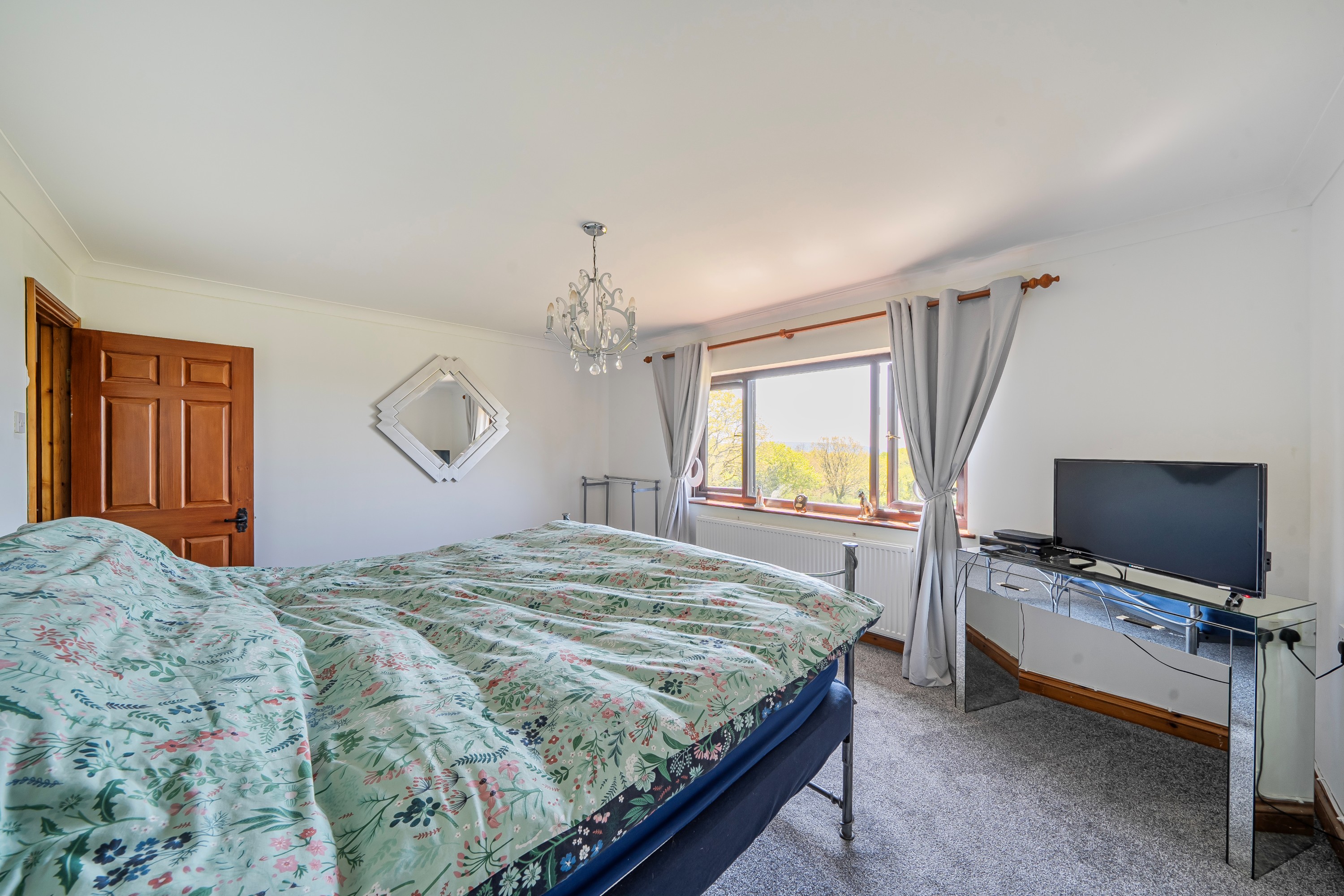 4 bedroom detached house for sale, Waun Goch Heol Ddu, Ammanford, SA18