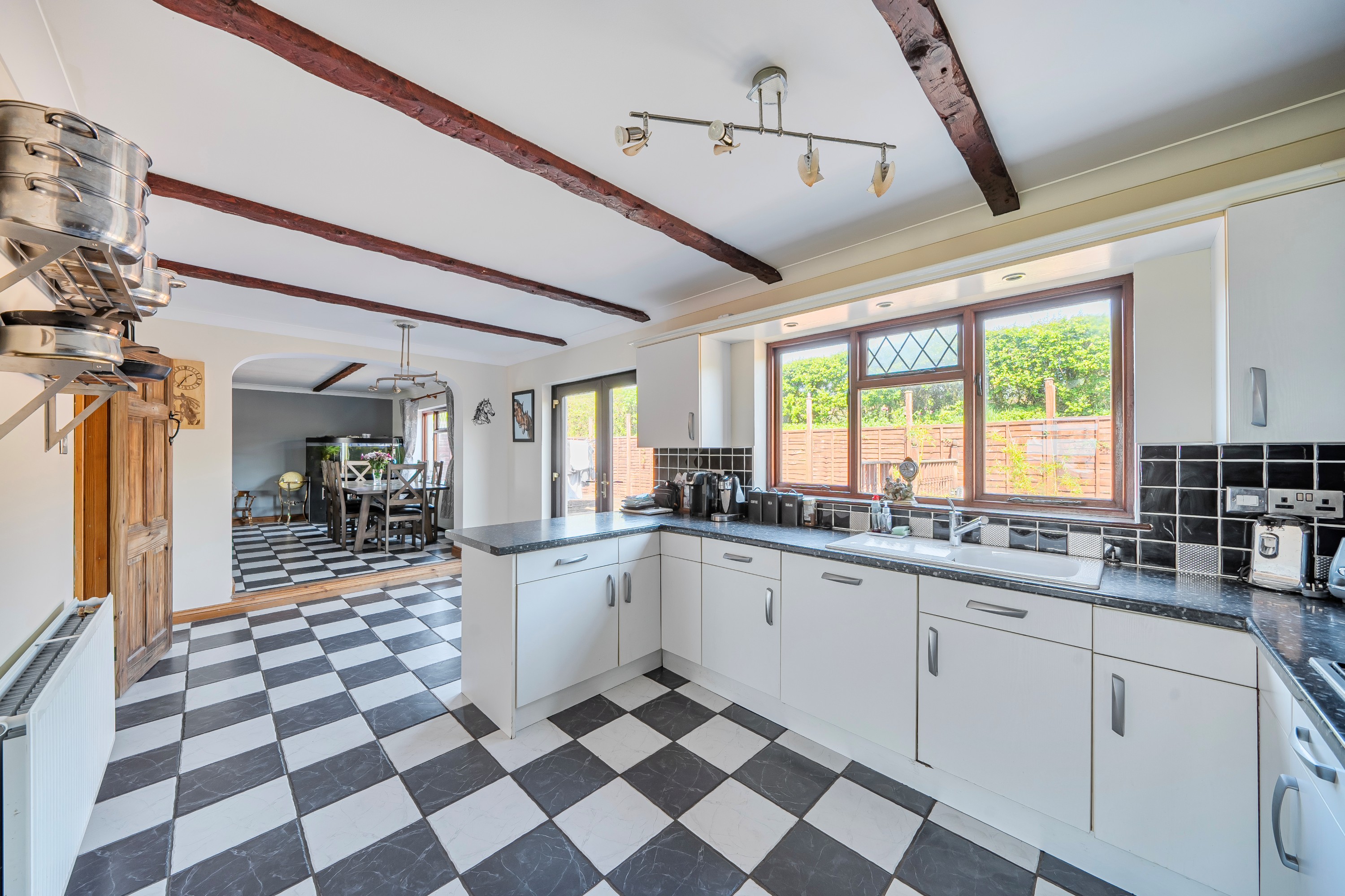 4 bedroom detached house for sale, Waun Goch Heol Ddu, Ammanford, SA18