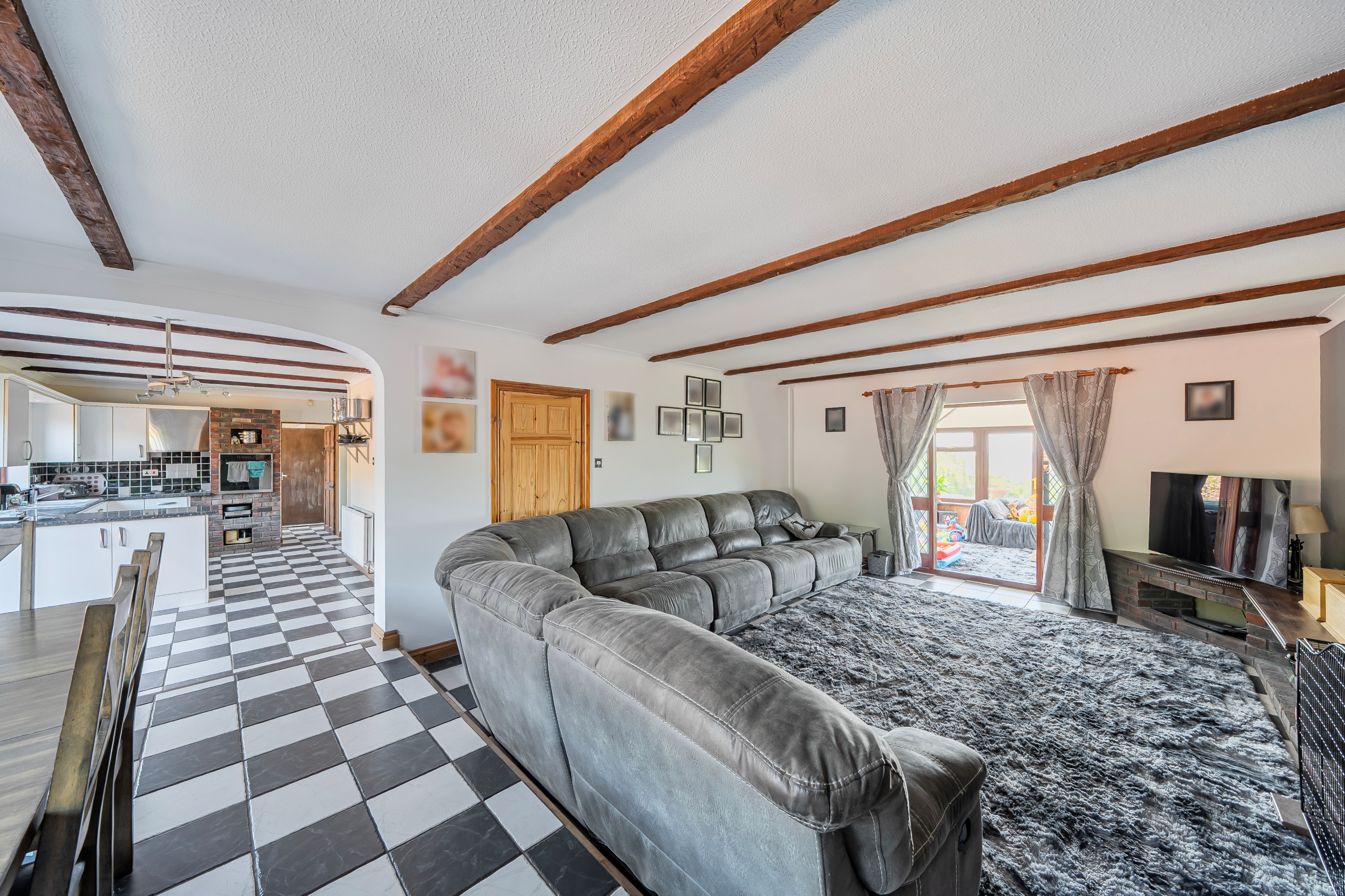 4 bedroom detached house for sale, Waun Goch Heol Ddu, Ammanford, SA18