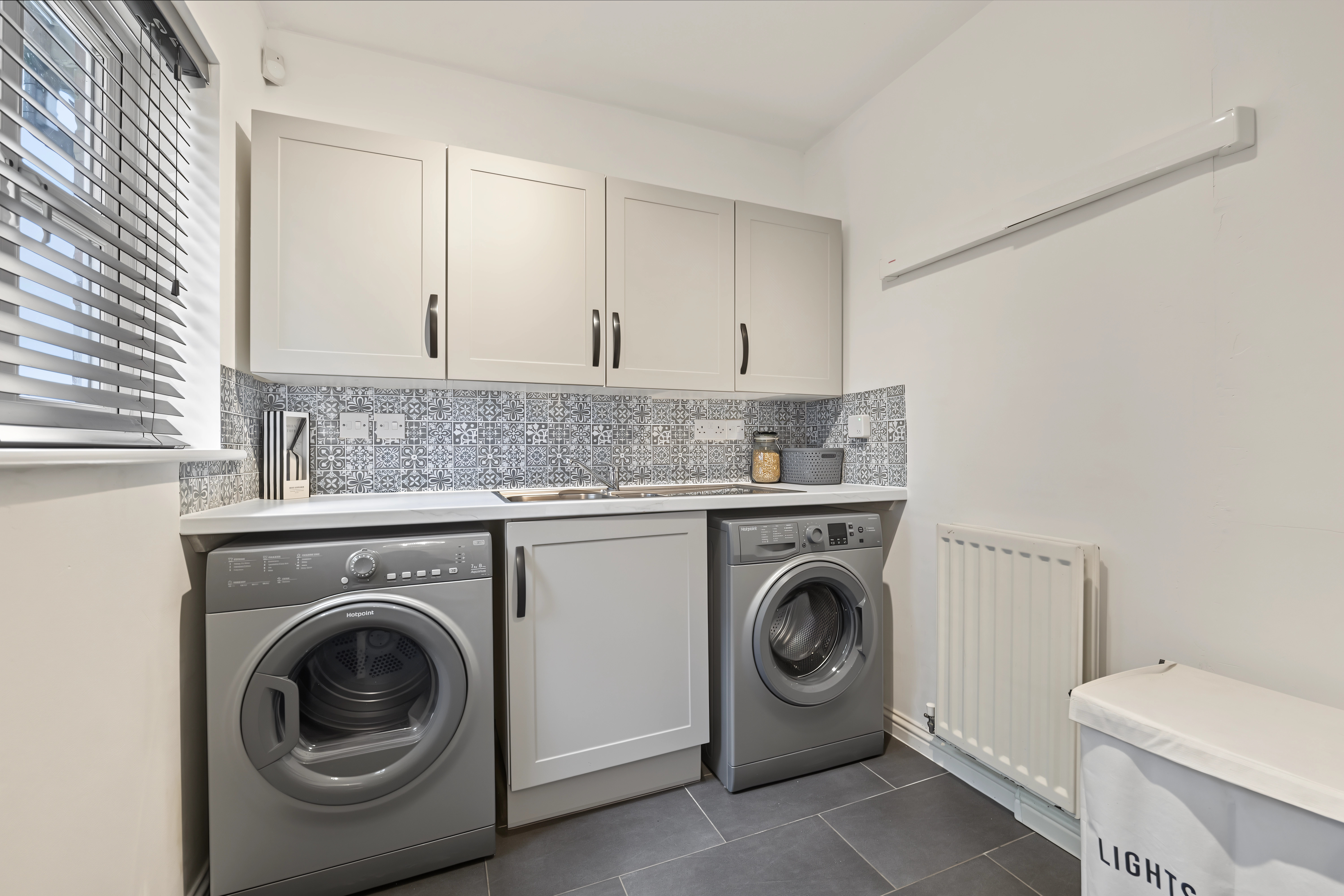3 bedroom end of terrace house for sale, Sanderling Main Street, Leicester, LE7