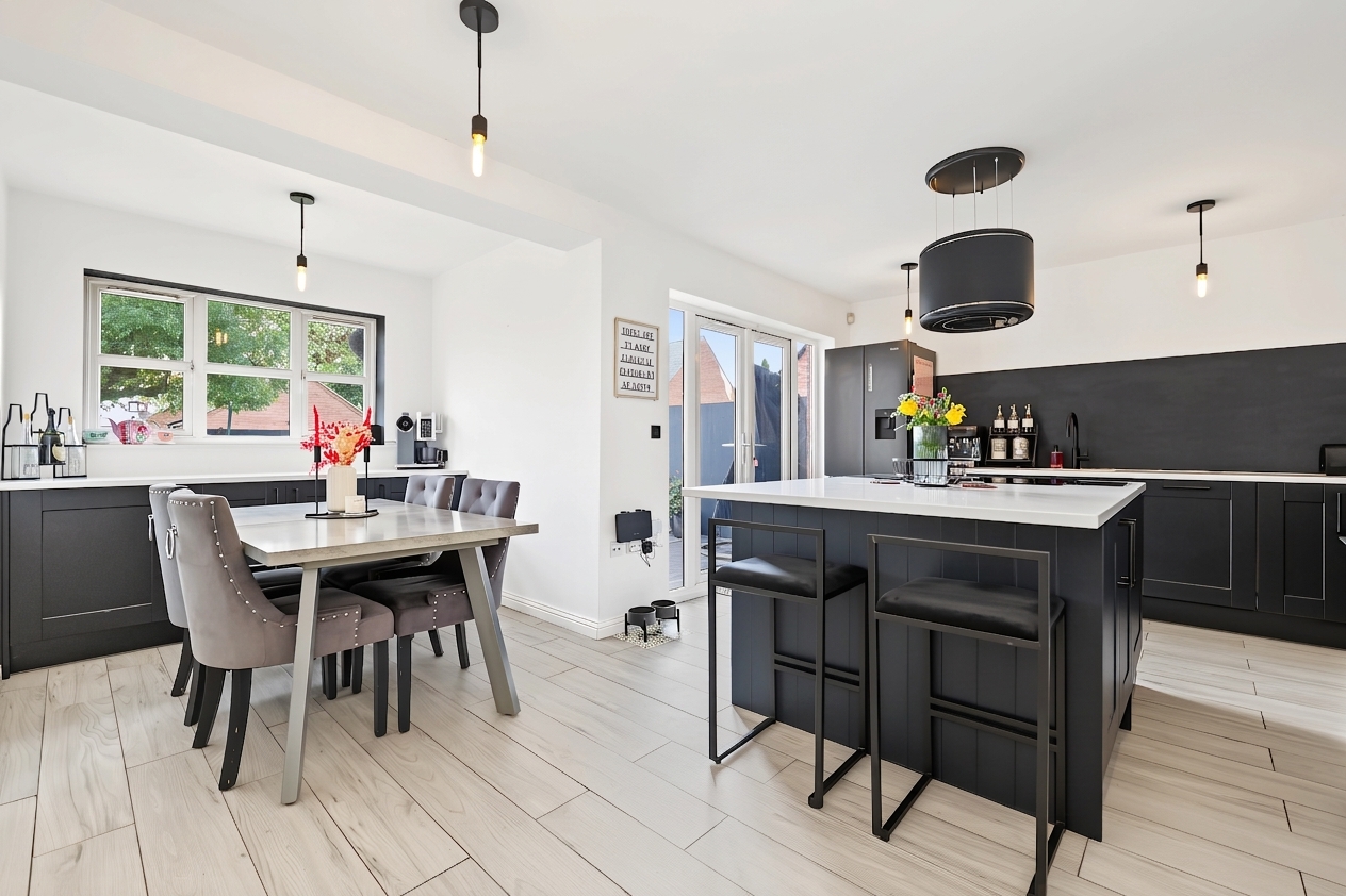 3 bedroom end of terrace house for sale, Sanderling Main Street, Leicester, LE7