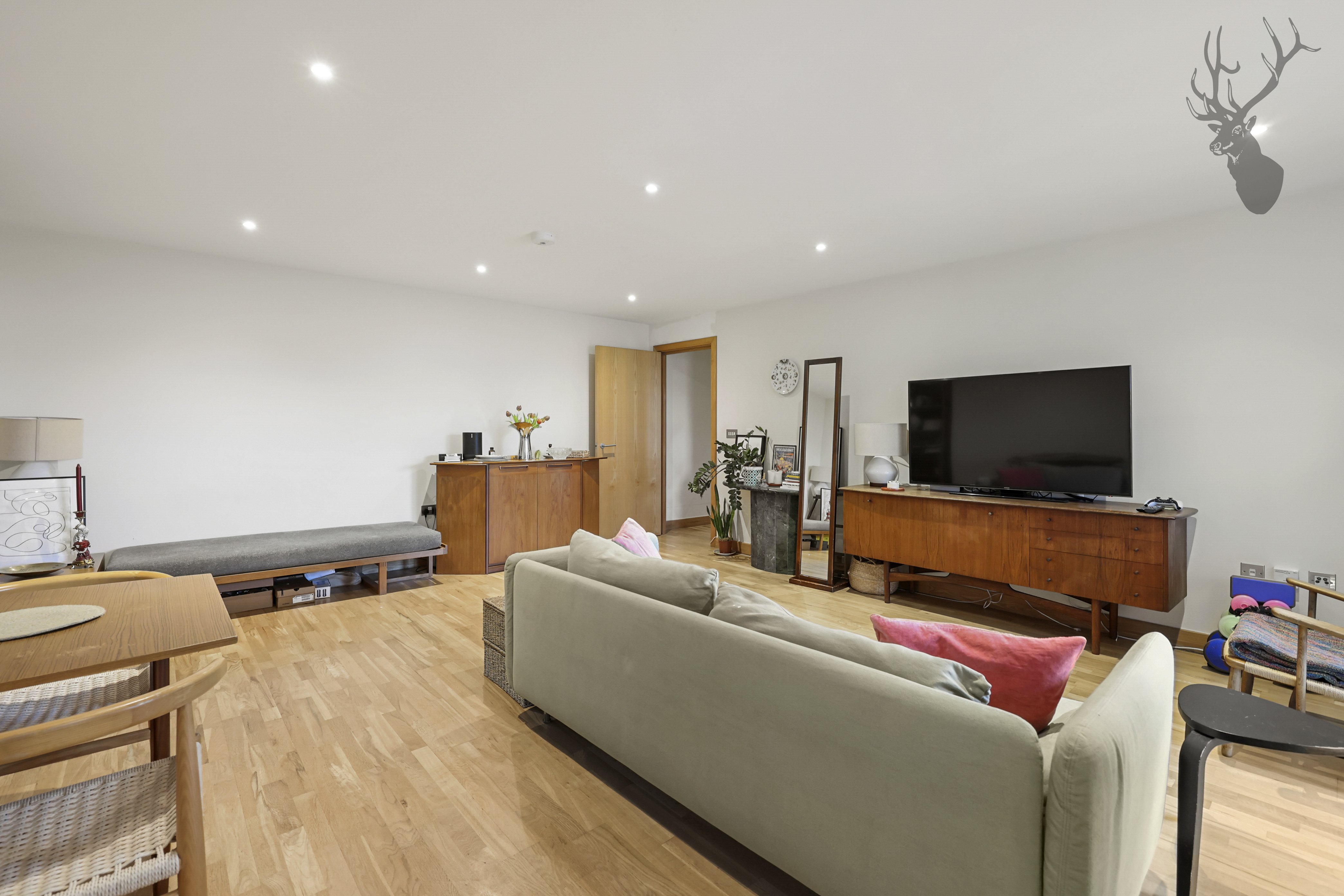 2 bedroom flat for sale, Ink Court, London, E3, photo 4