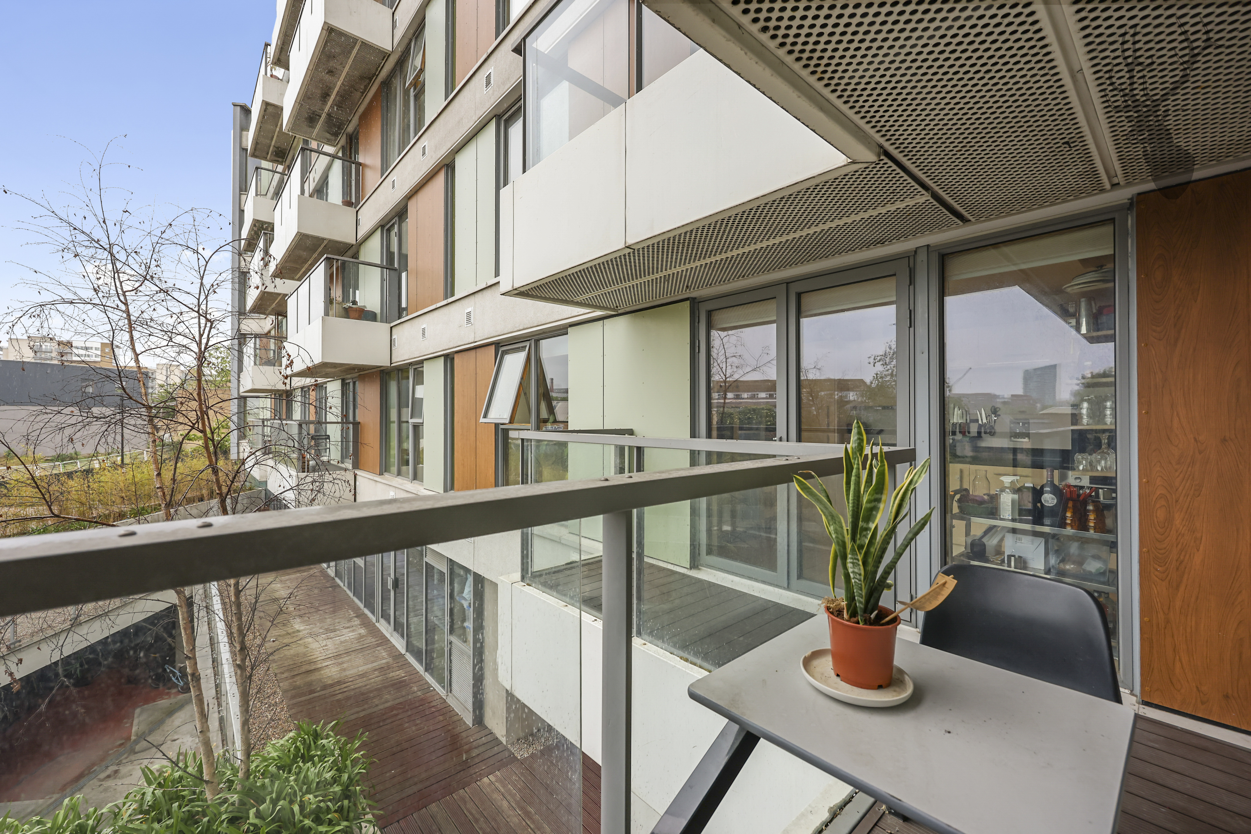 2 bedroom flat for sale, Ink Court, London, E3, photo 5