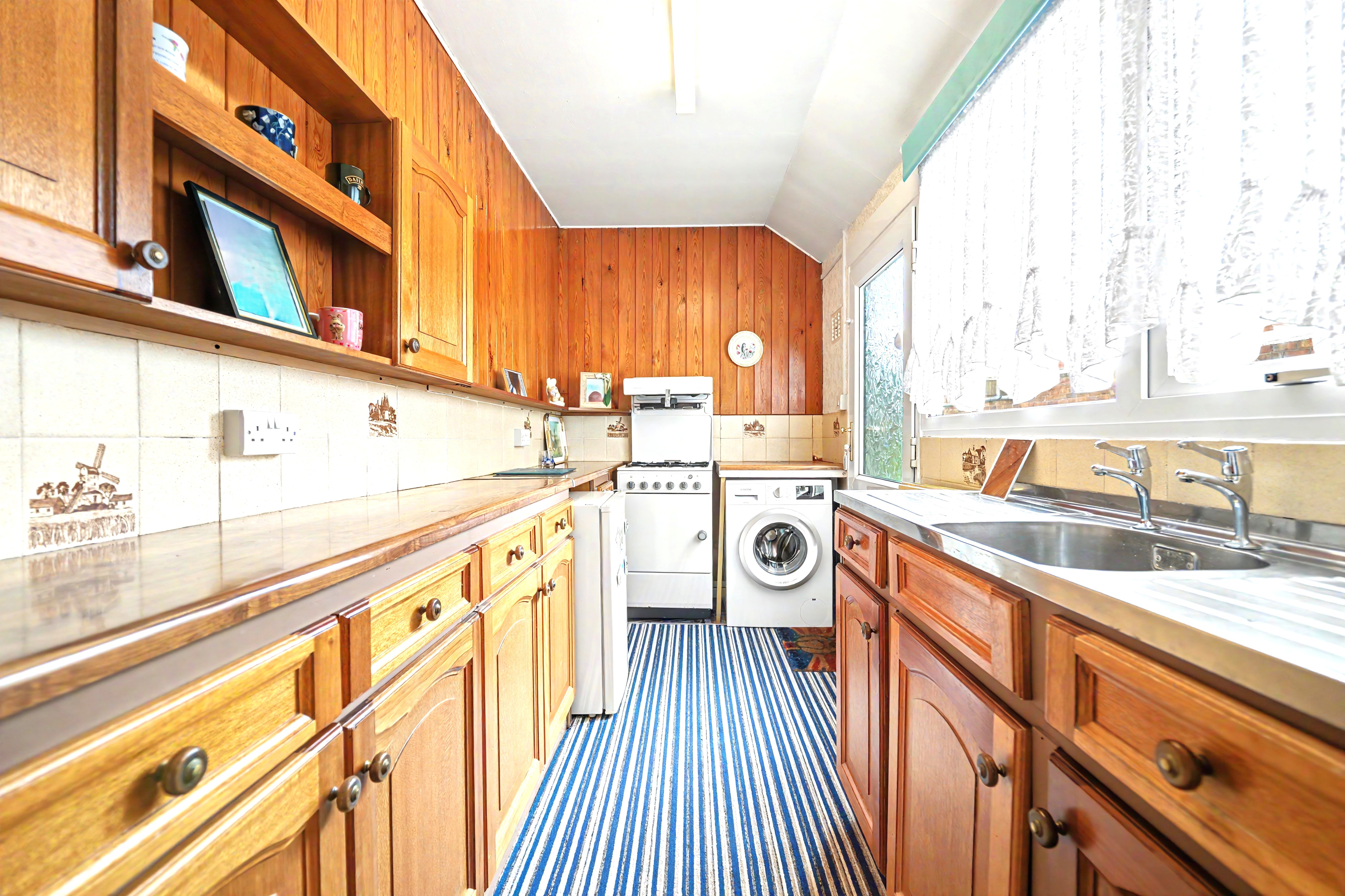 3 bedroom mid-terraced house for sale, Spencer Street, Leicester, LE2