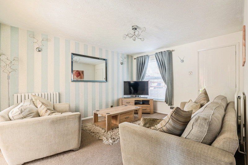 3 bedroom for sale, Burnhams Close, Andover, SP10, photo 3