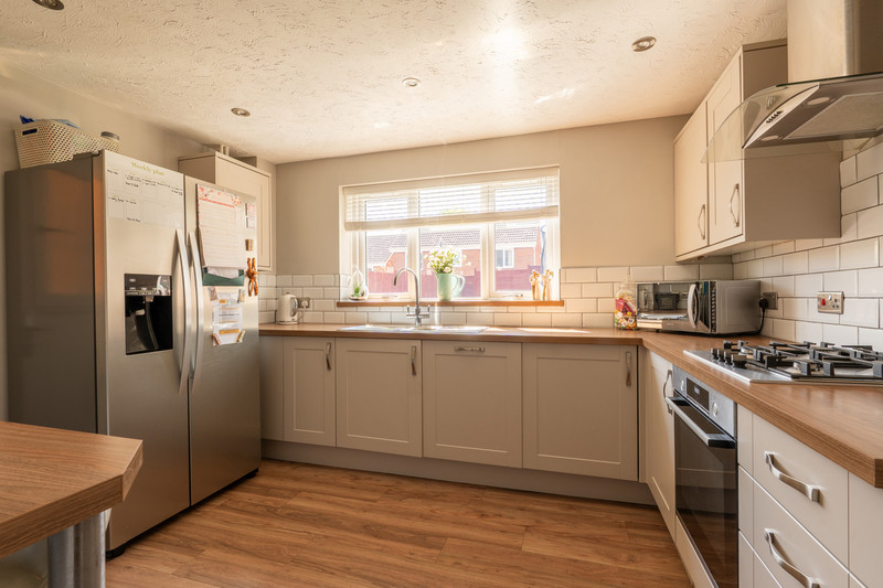 3 bedroom for sale, Burnhams Close, Andover, SP10, photo 5