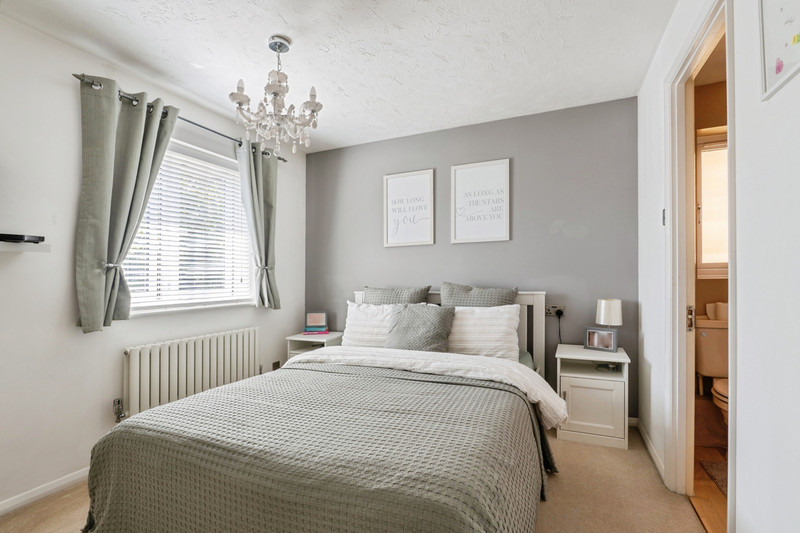 3 bedroom for sale, Burnhams Close, Andover, SP10, photo 7 of 12
