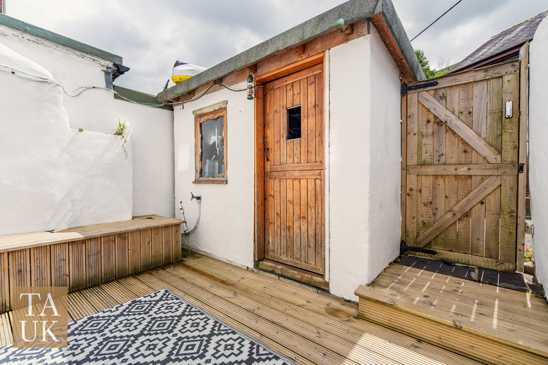 2 bedroom for sale, Newton Street, Caernarfon, LL55, photo 13 of 14
